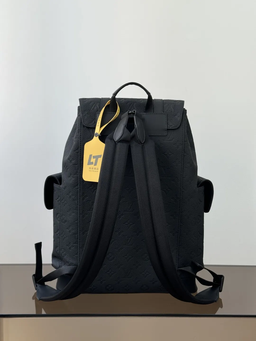 Christopher 中号雙肩包 实用雙肩款