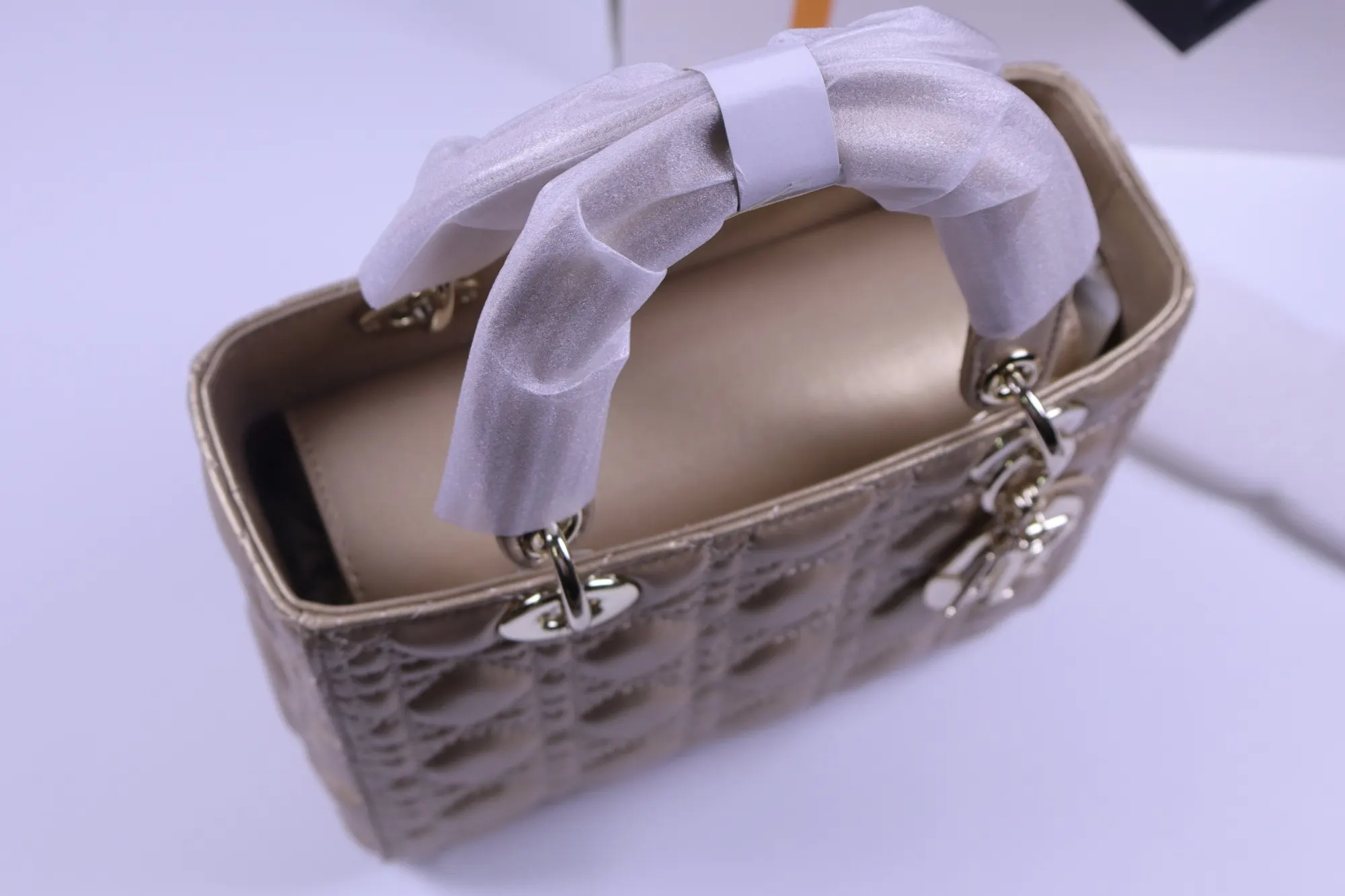 Dior Lady Dior Lady 金色 羊皮手提包