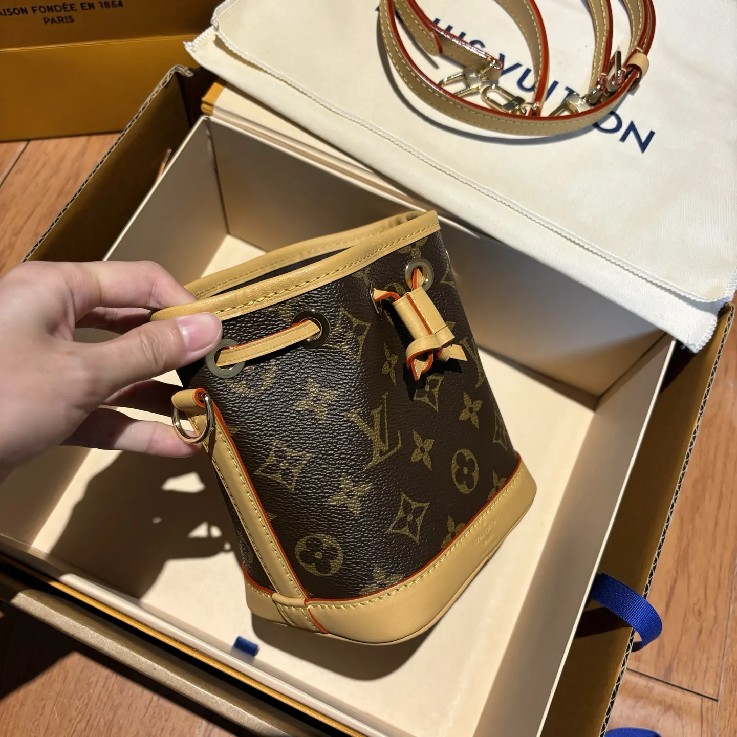 老花 小牛皮 迷你水桶包 NAÉ 手袋 休閒水桶款