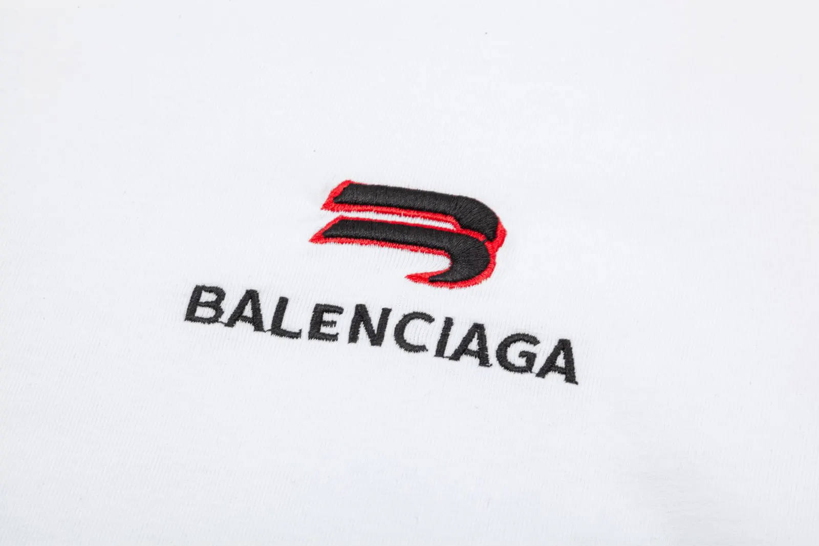 Balenciaga 黑色 Logo 短袖T恤(數字4) Balenciaga 黑色 Logo 短袖T恤(數字4)