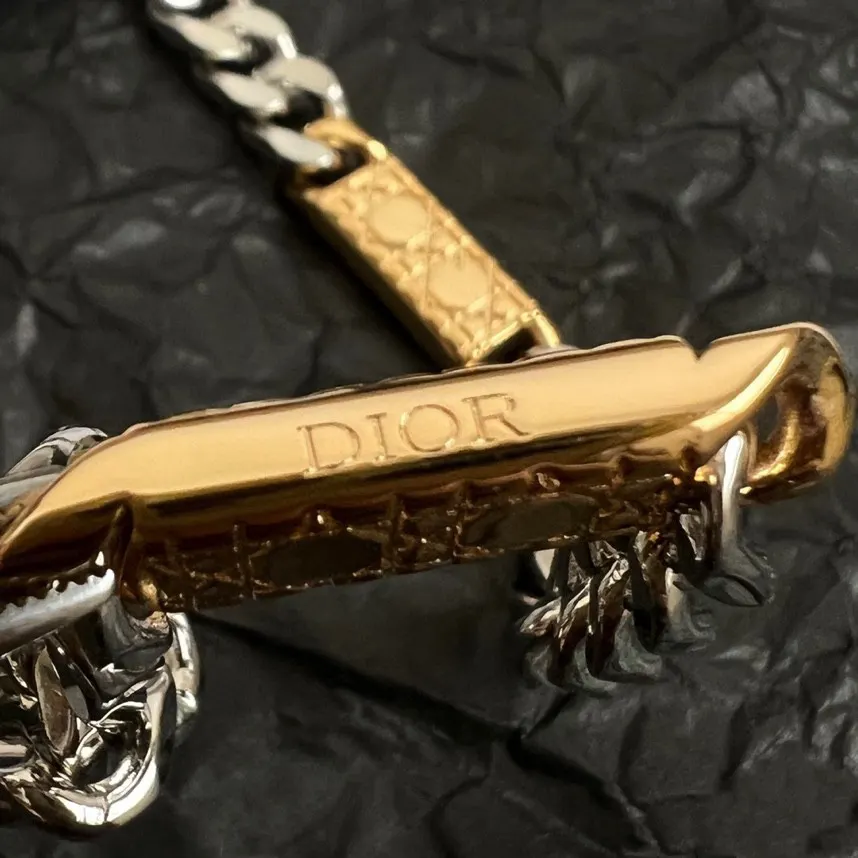 Dior 黑色/金色 项链