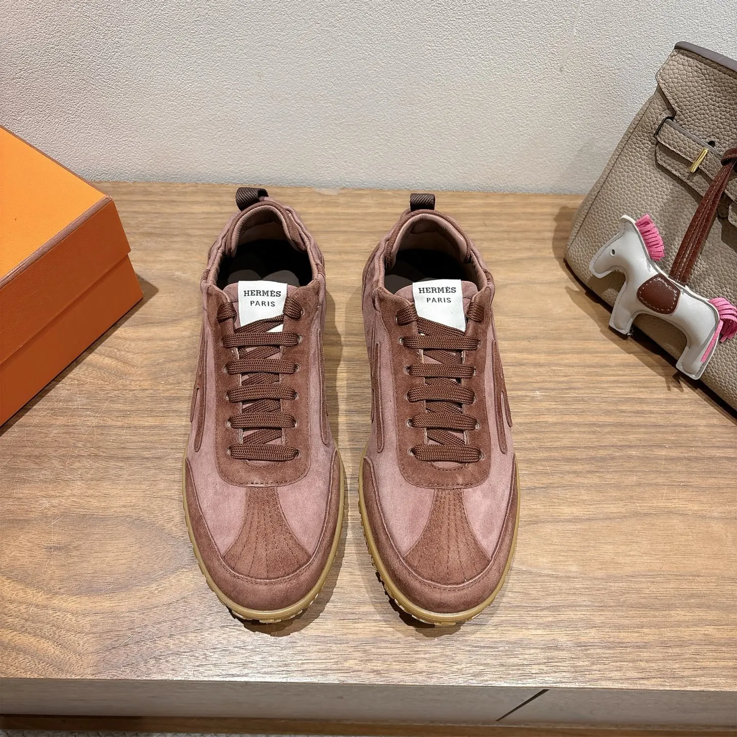 Hermès 运动鞋