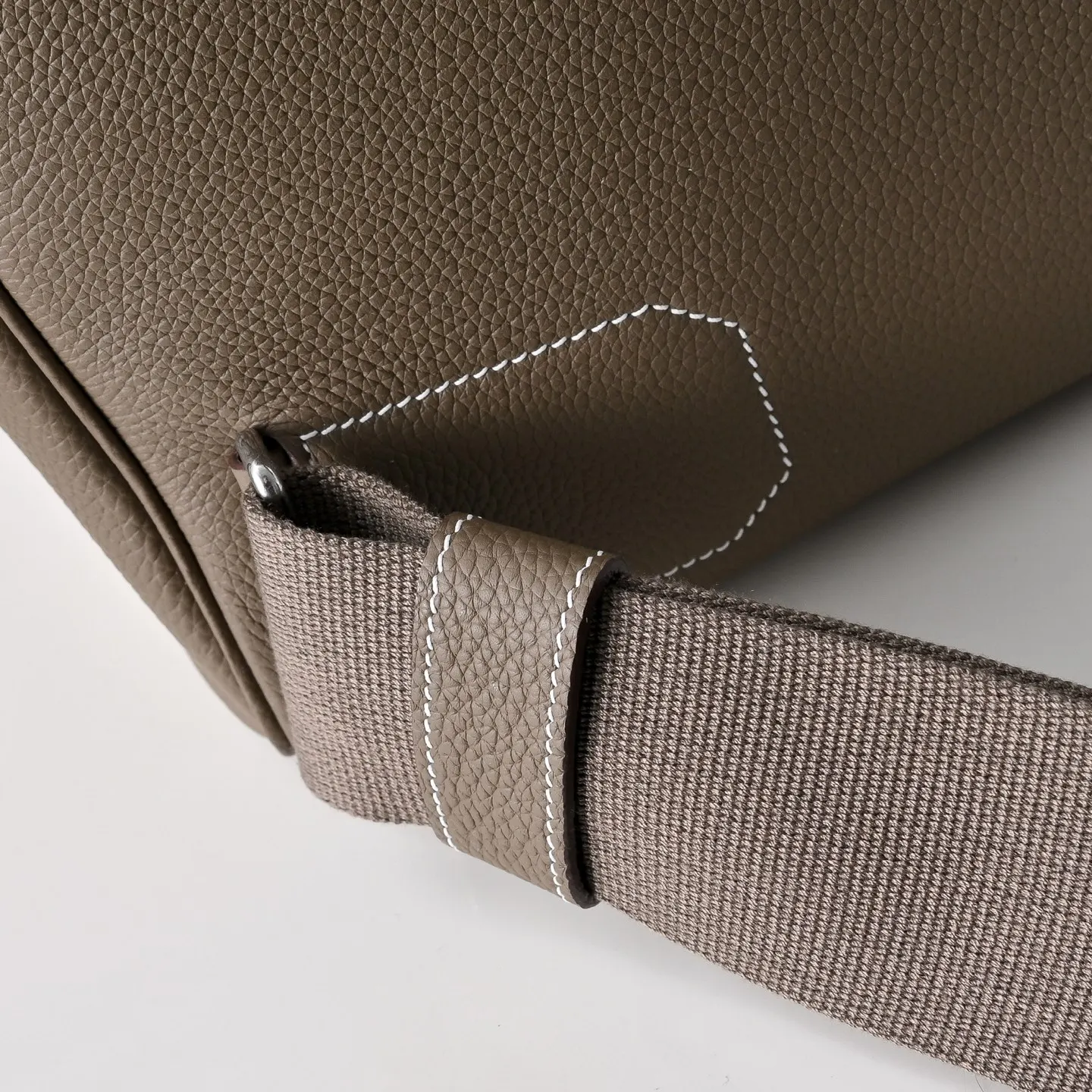 Hermes Kelly Ado雙肩包