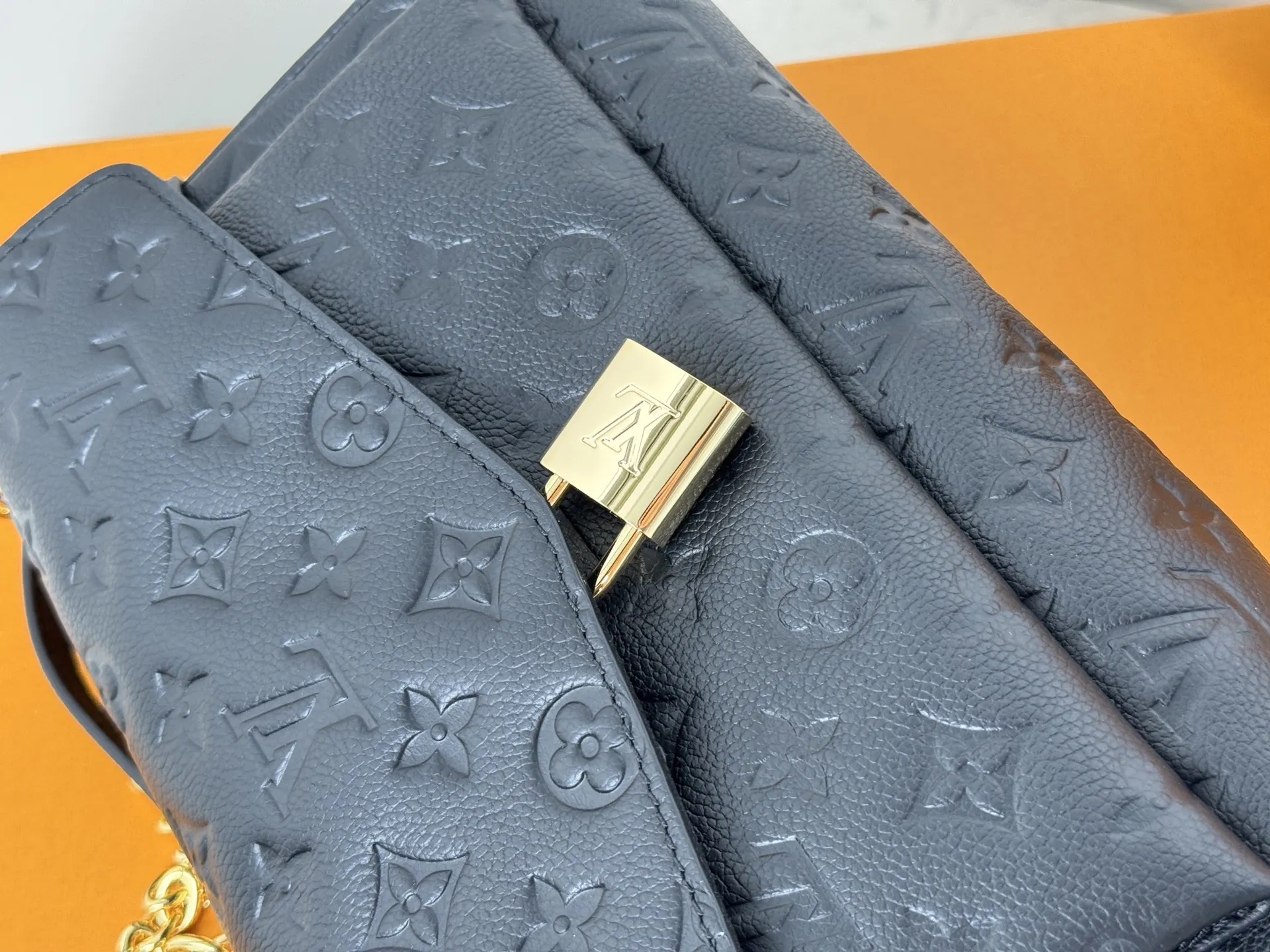Chain Bag