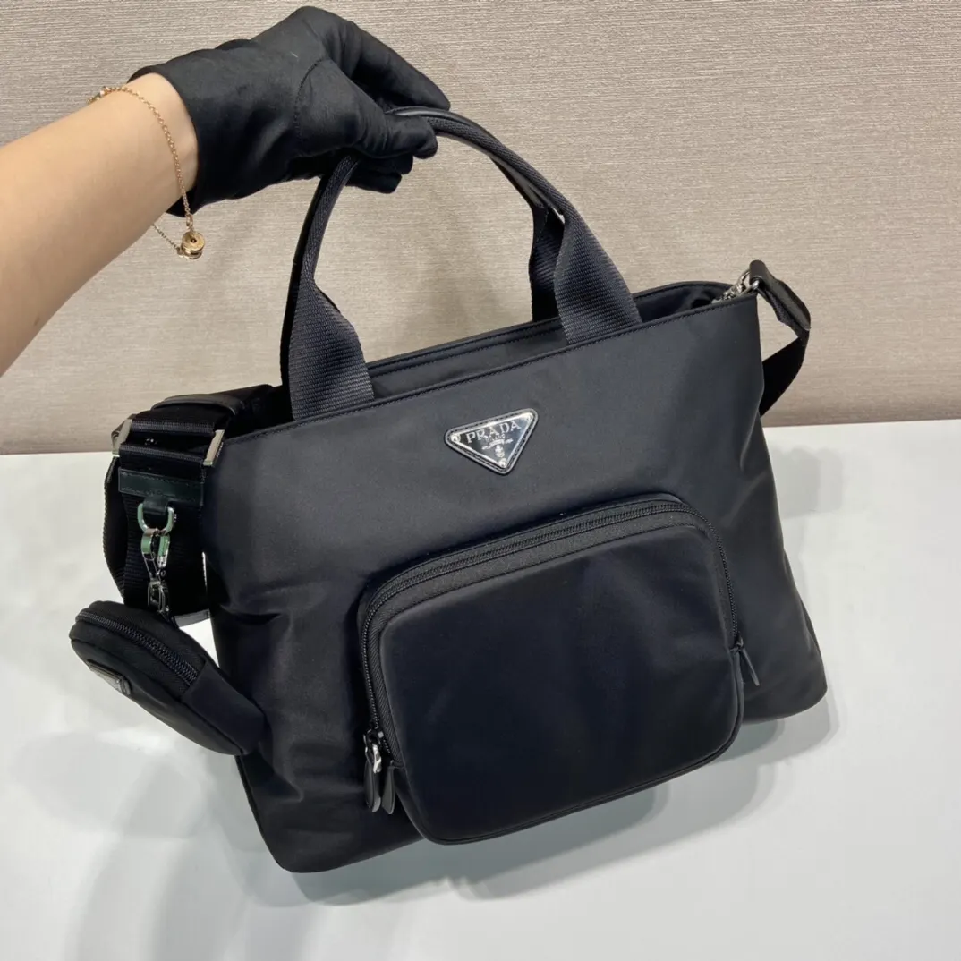 Prada Re-Nylon 尼龙 托特包