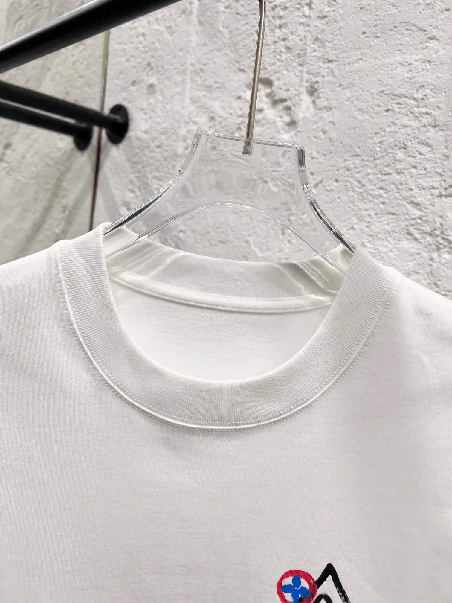 LV short sleeve T-shirt T-shirt Image 8 LV short sleeve T-shirt T-shirt Image 8