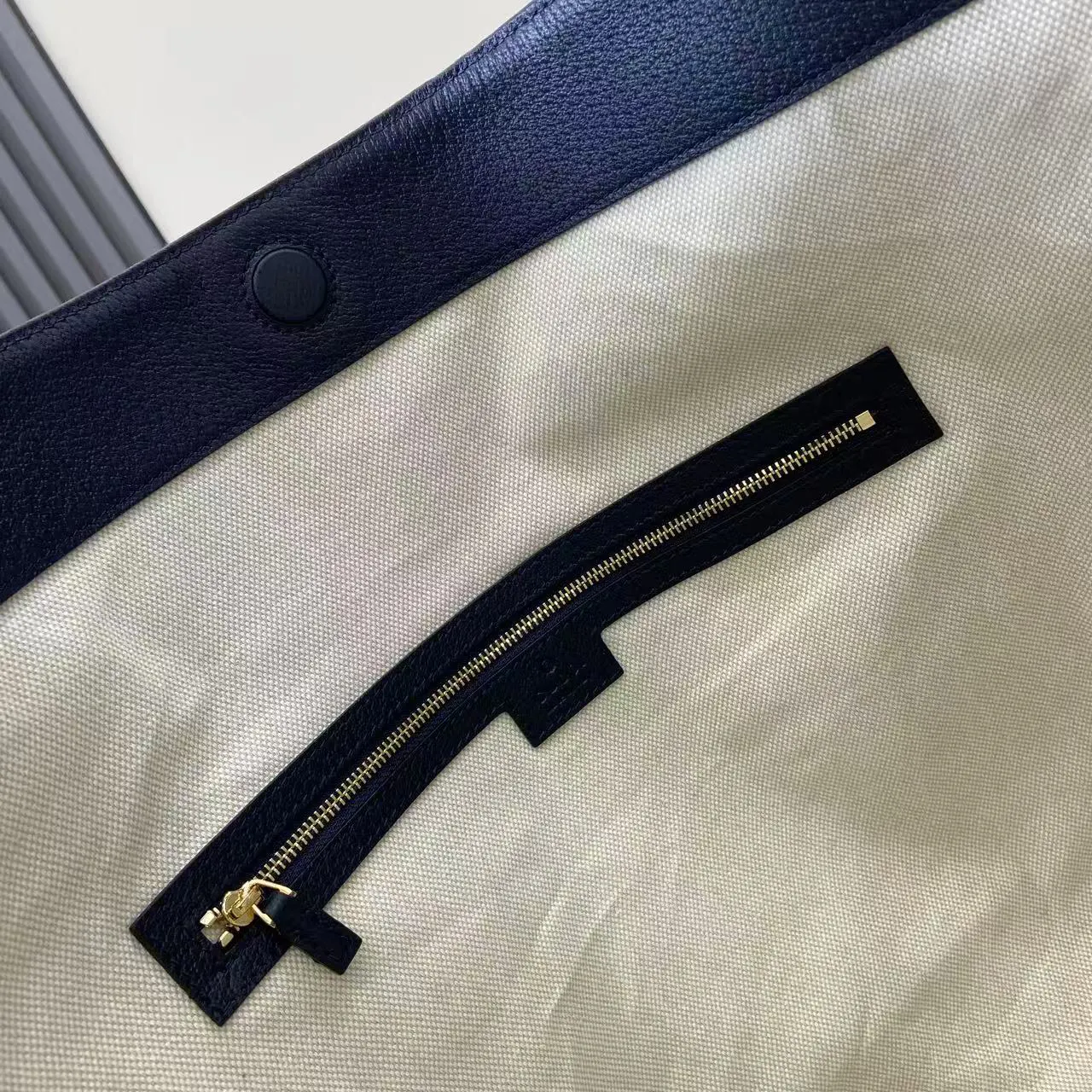 白色 棕色 牛皮 托特包 大容量托特款