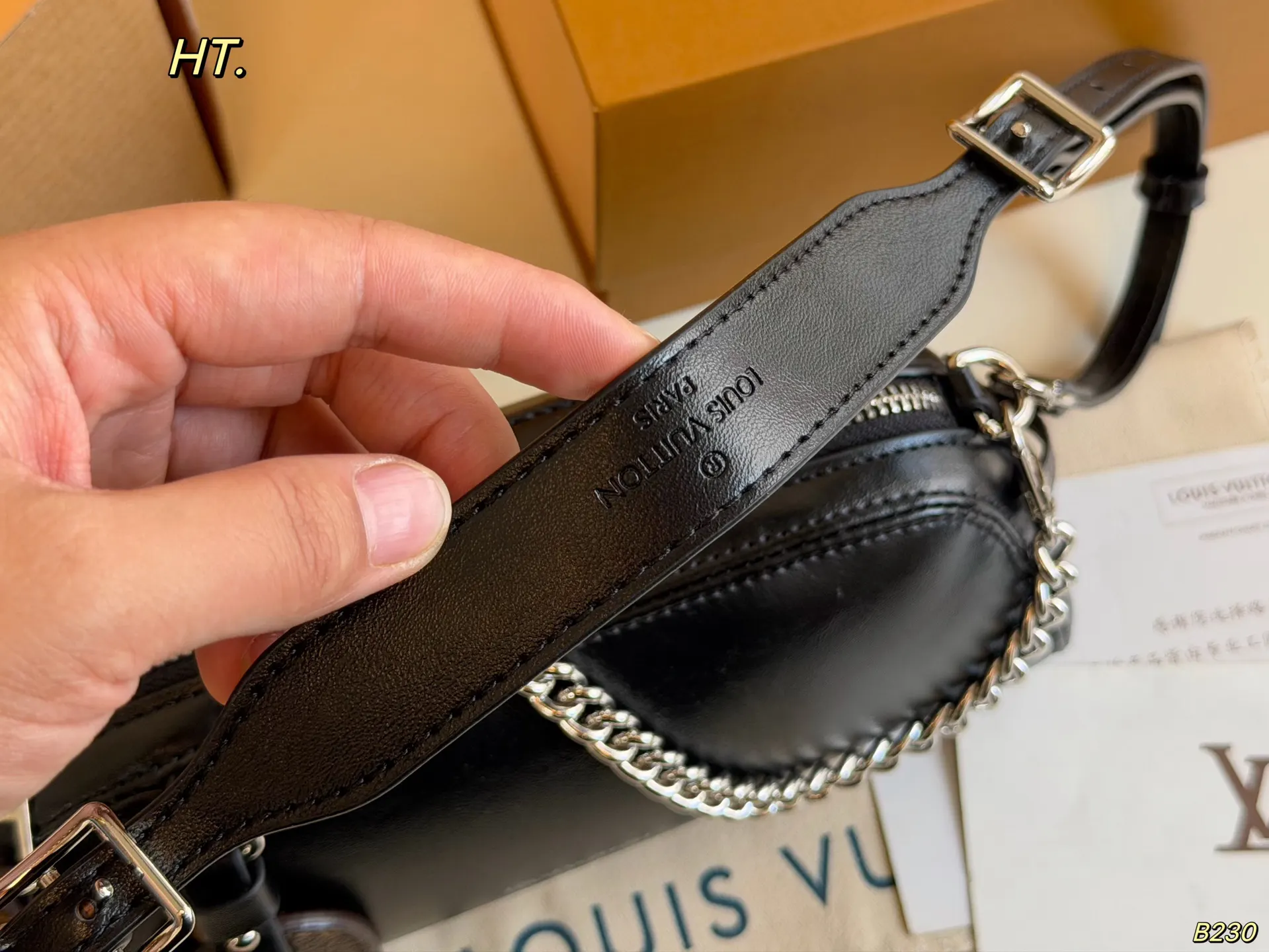 LV 银色 × Pochette 链条包 精致链条款