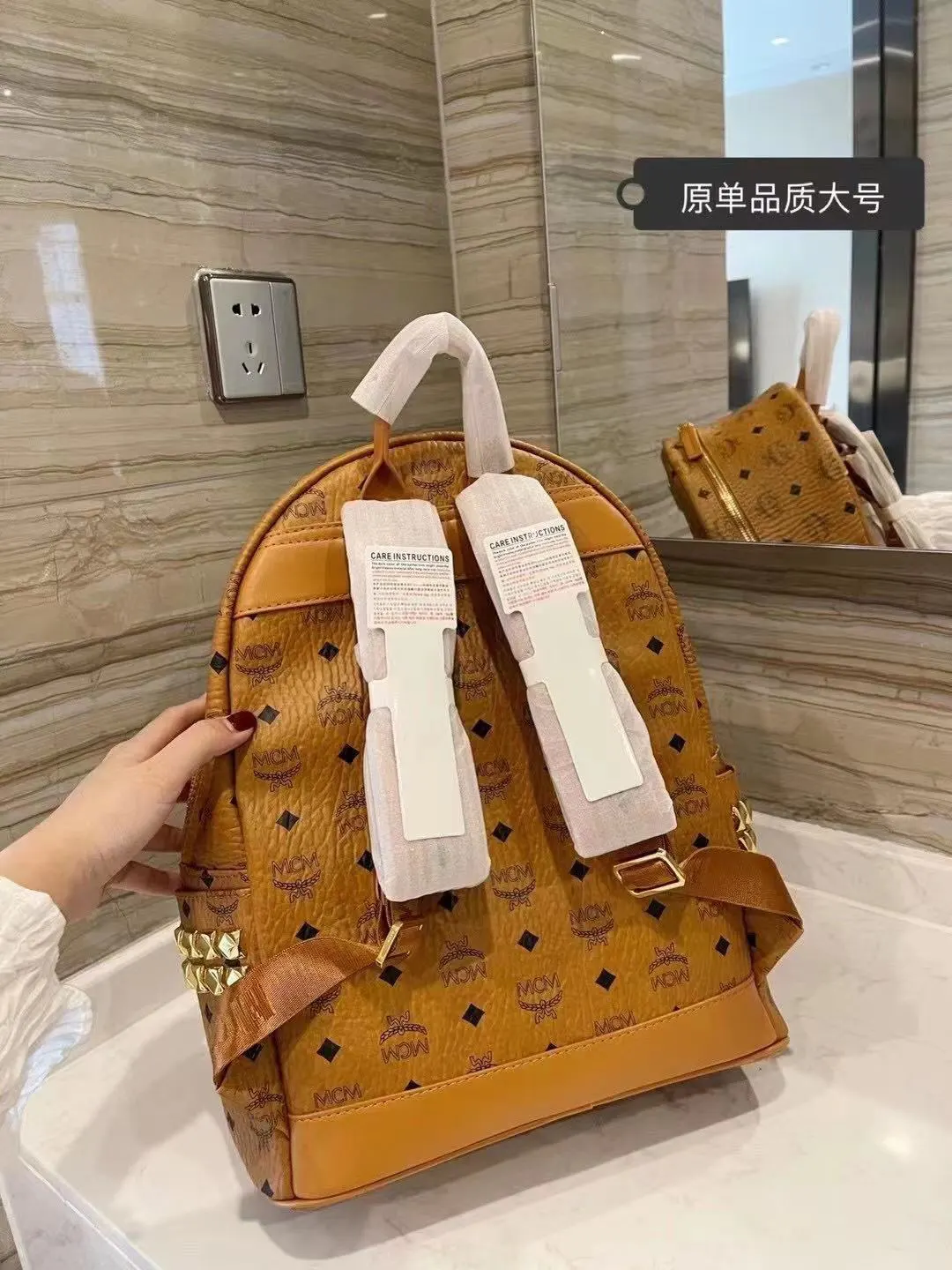 雙肩包 实用雙肩款