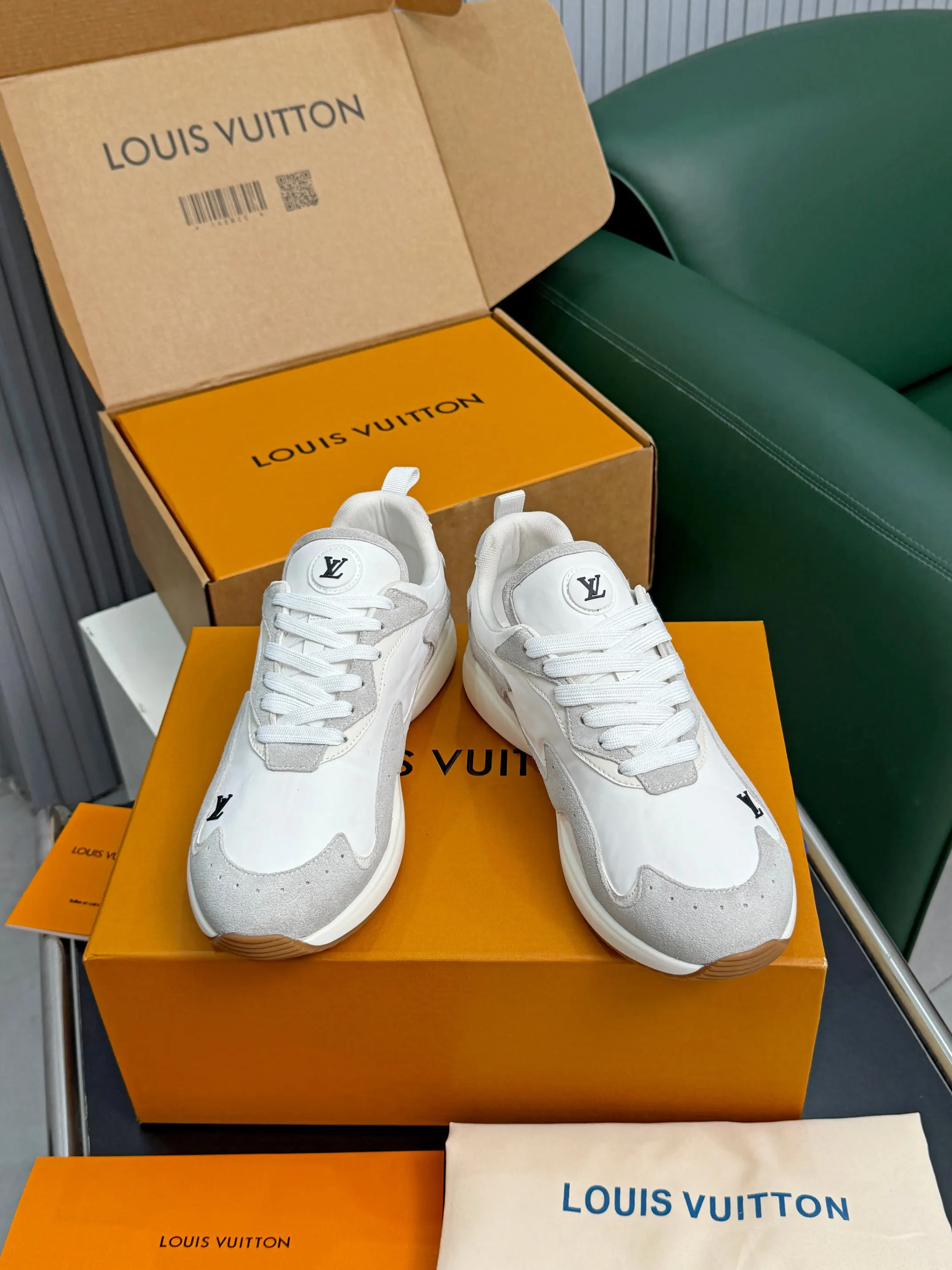 Louis Vuitton 运动鞋