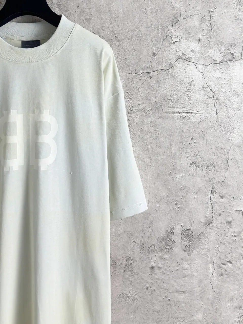 Balenciaga 杏色 短袖T恤