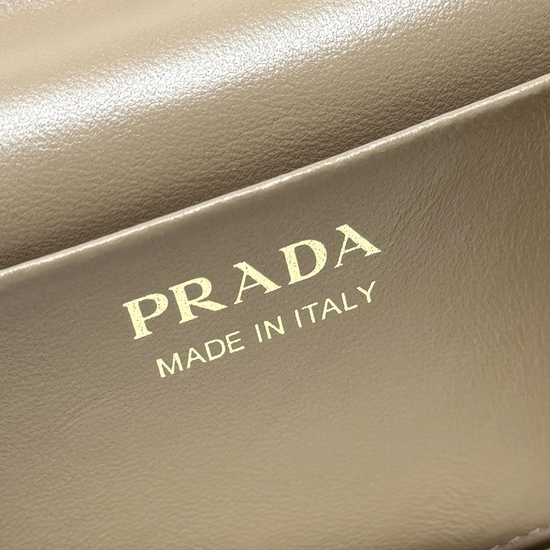PRADA 1BH202 鹿皮 羊皮 Logo 手提包 日常通勤款
