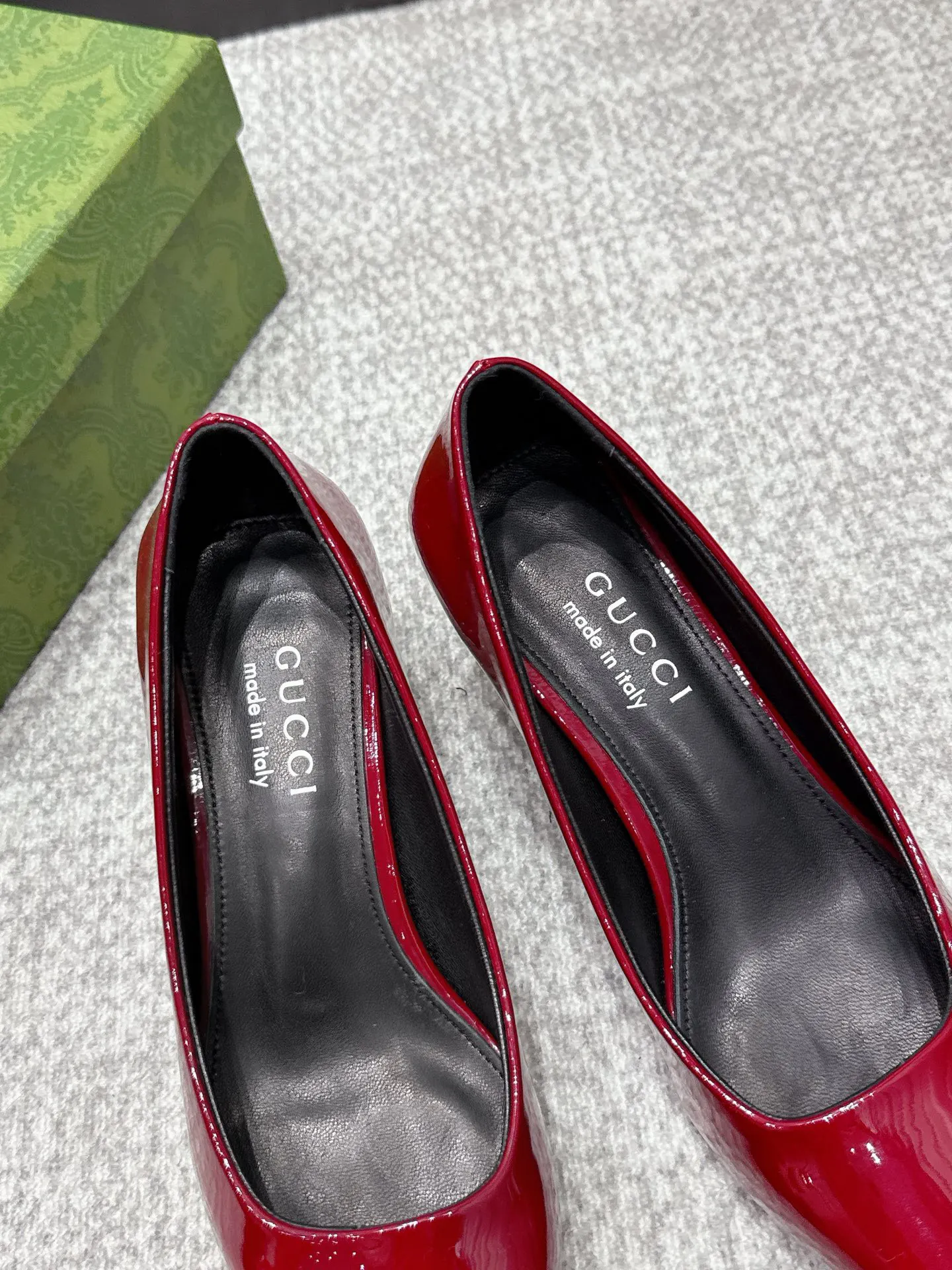 Gucci Logo Sneakers