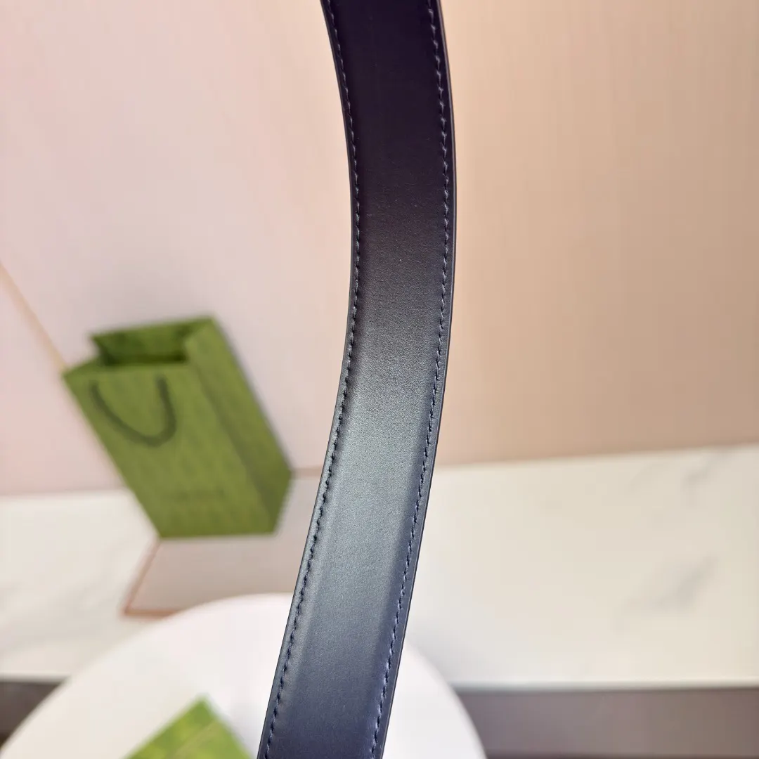 Gucci 双G扣牛皮双面腰带 商务休闲款