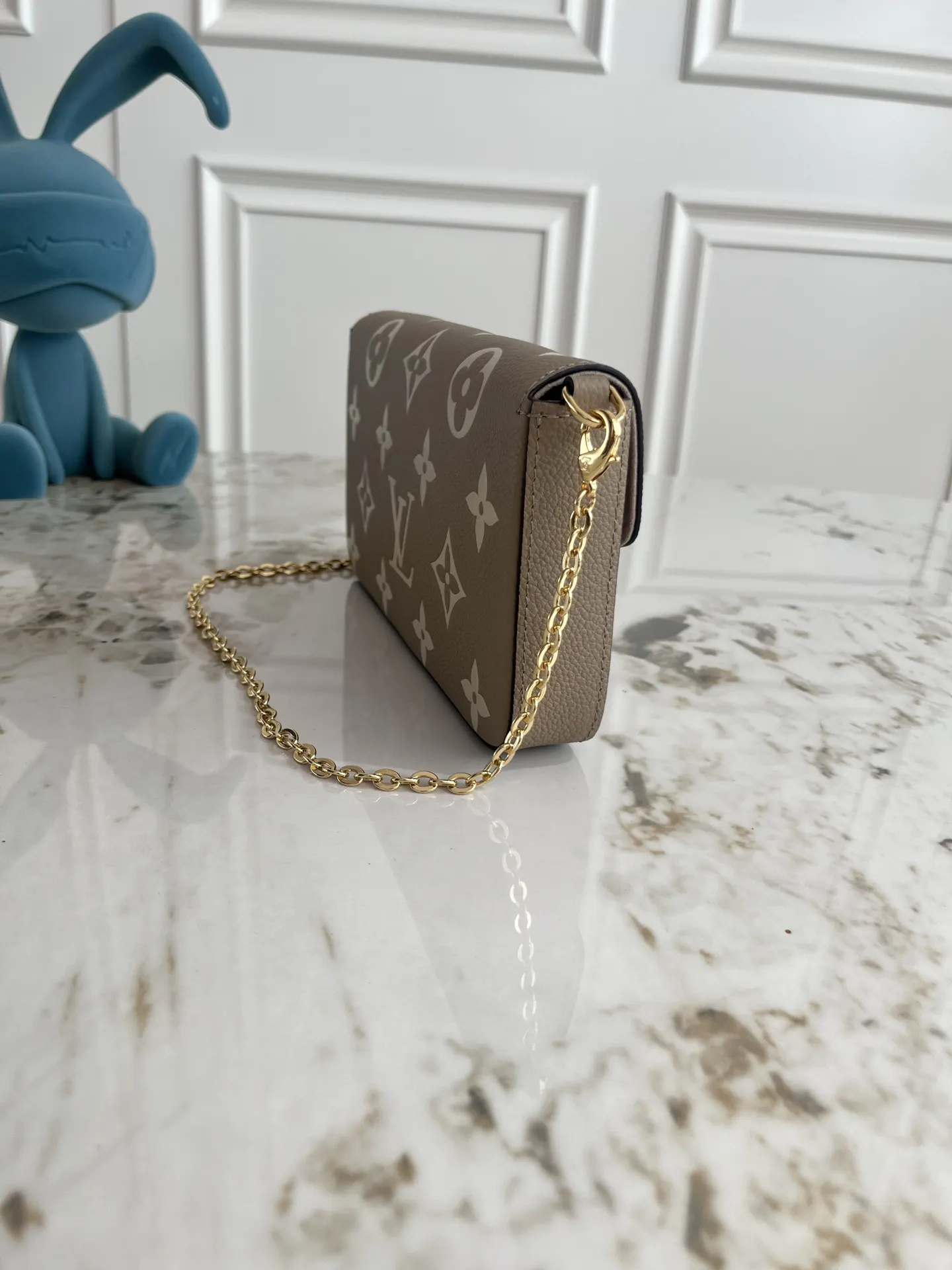 LV M64064 黑色 老花 单肩包 实拍款02 精选款