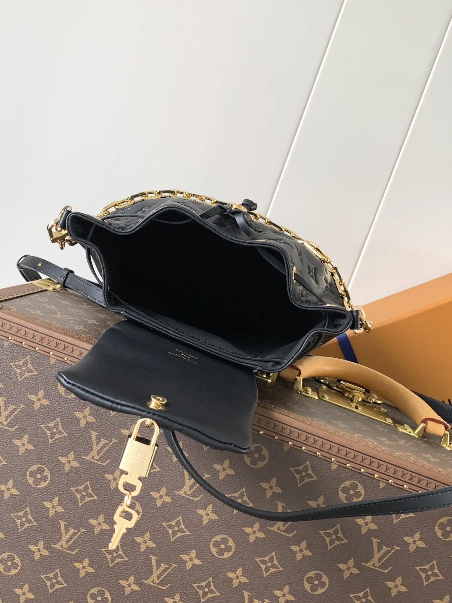 黑色 卡其 牛皮 黑色 卡其 Cou 链条包 精致链条款