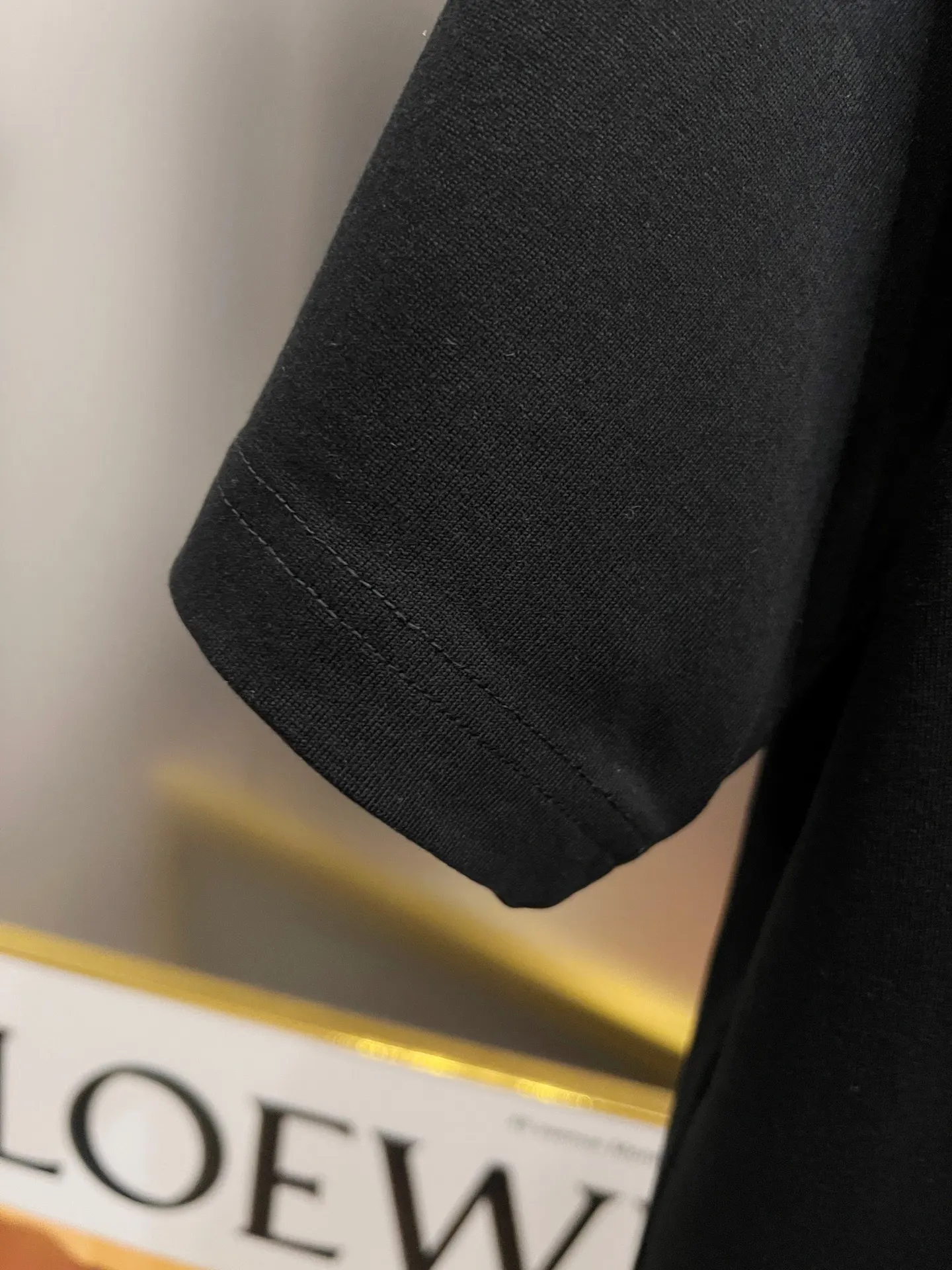 Balenciaga 黑色 Logo 短袖T恤 宽松休閒(數字6) Balenciaga 黑色 Logo 短袖T恤 宽松休閒(數字6)