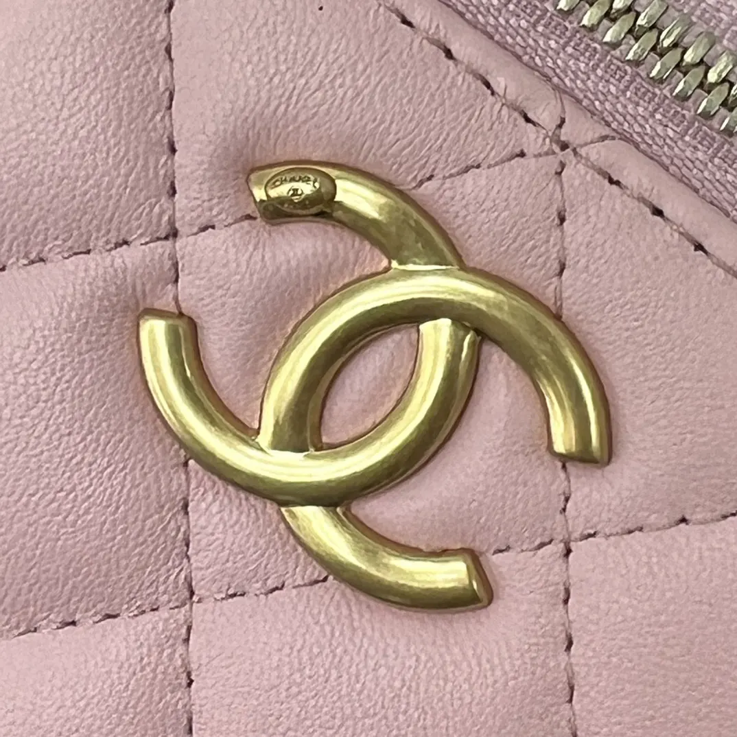 Chanel 小号 粉色 皮革 菱格绗缝 链条包