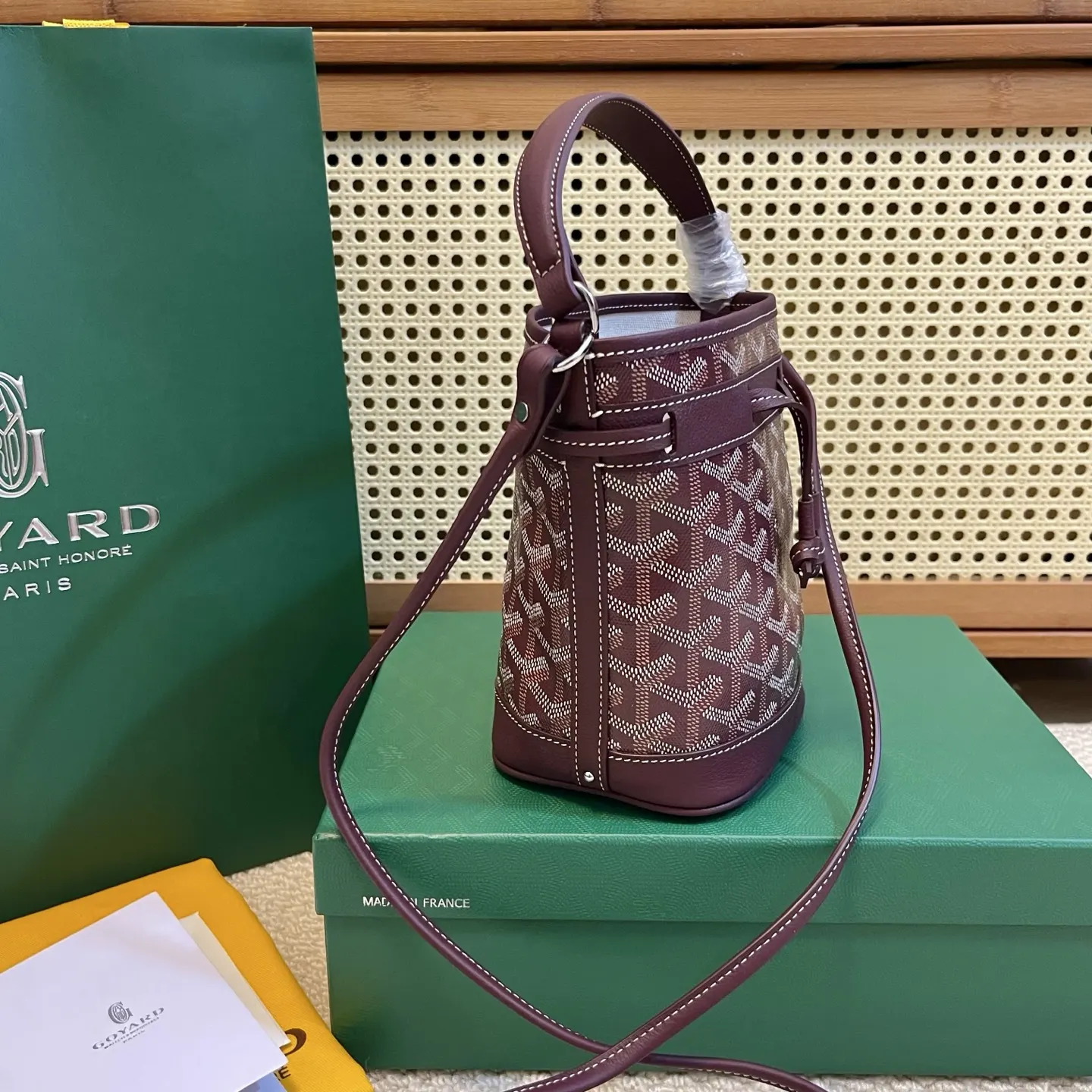 Goyard 皮革 轻盈小巧去始终保持标志性水桶百搭造型 水桶包 休閒水桶款