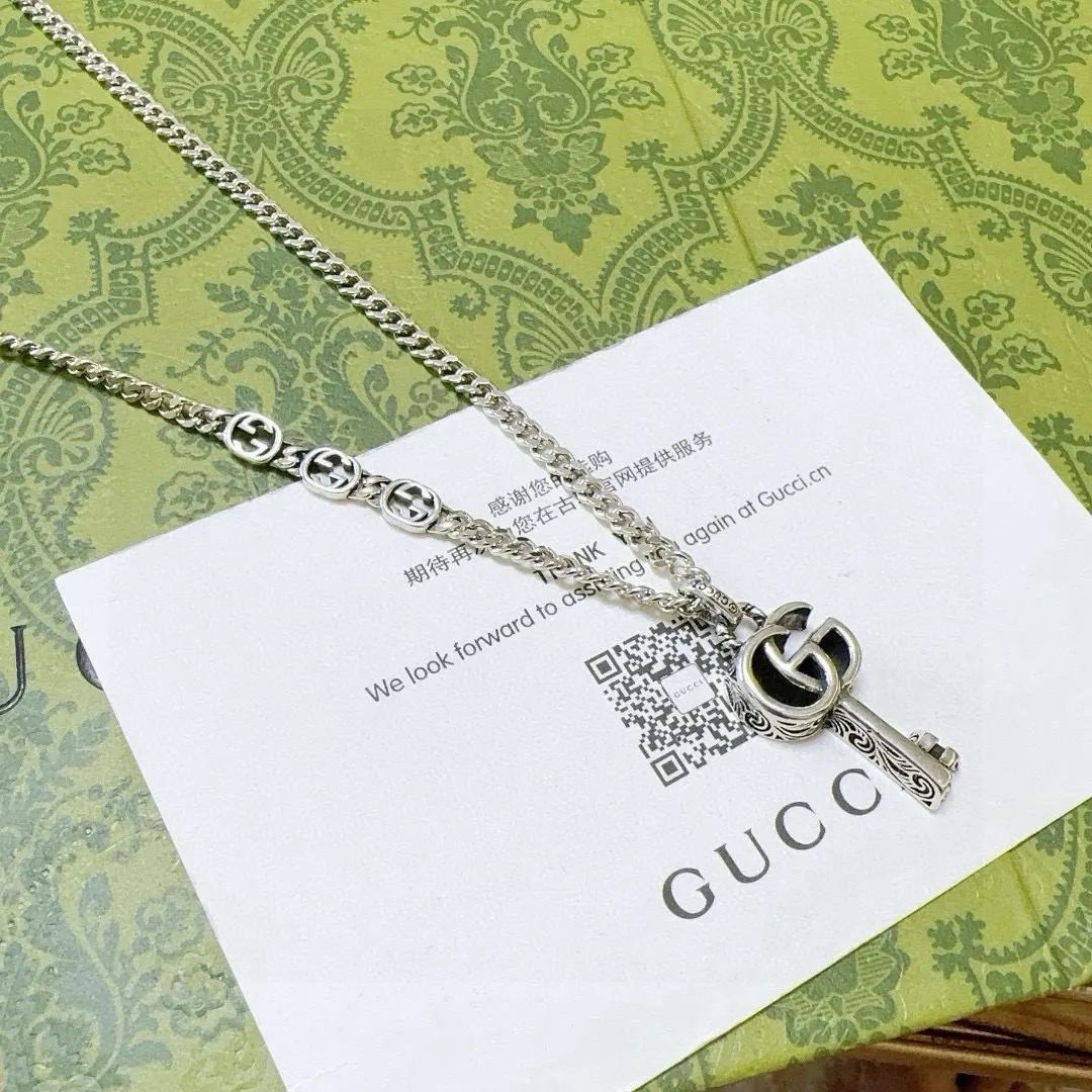 Gucci 链条包 单肩斜挎款