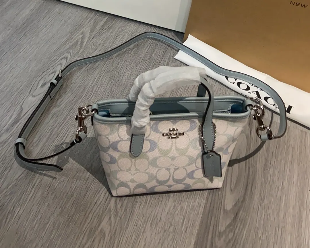 Coach City 15 Style Image 14 Coach City 15 Style Image 14