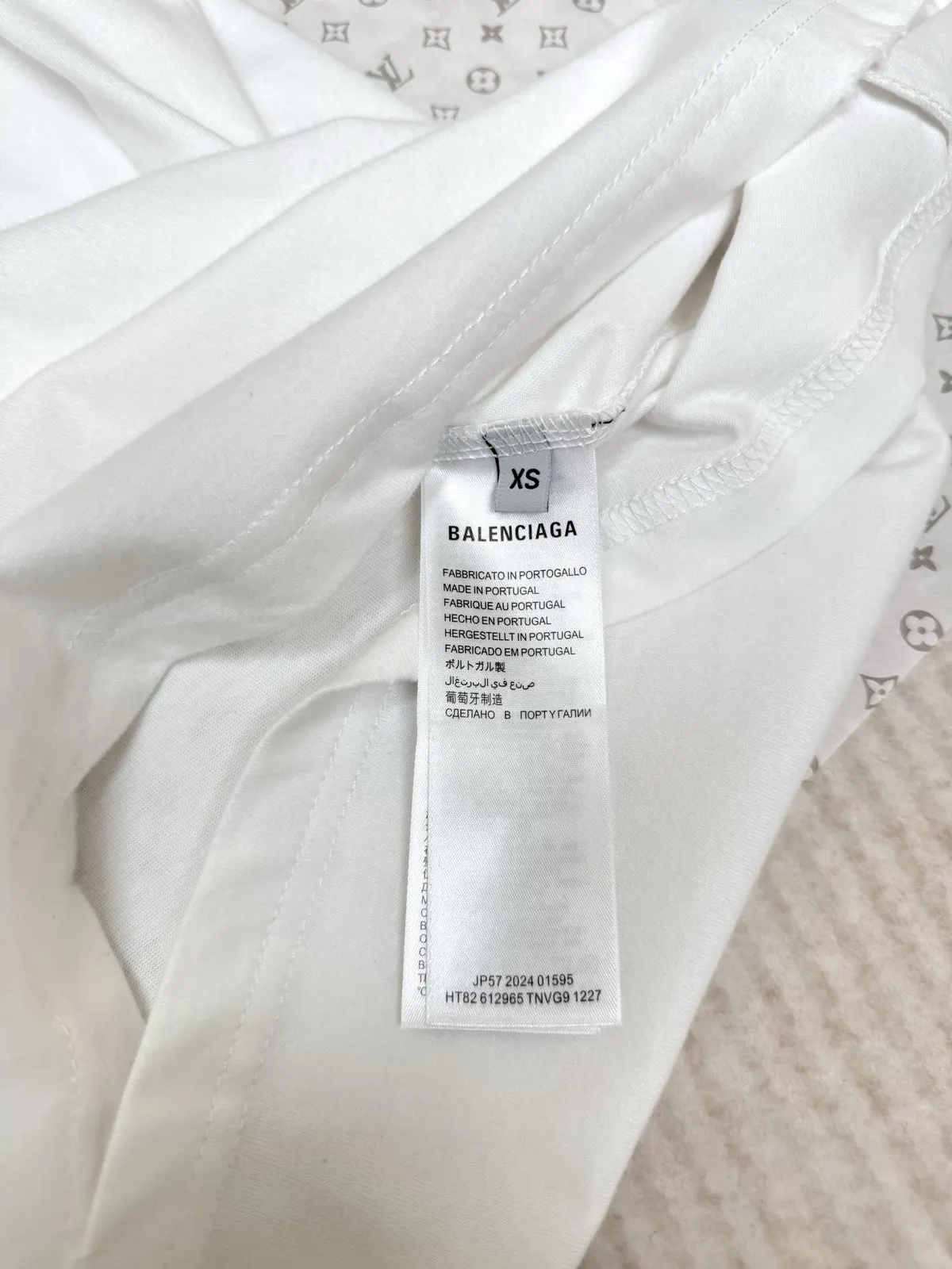 Balenciaga 白色 Logo 短袖T恤(數字5) Balenciaga 白色 Logo 短袖T恤(數字5)