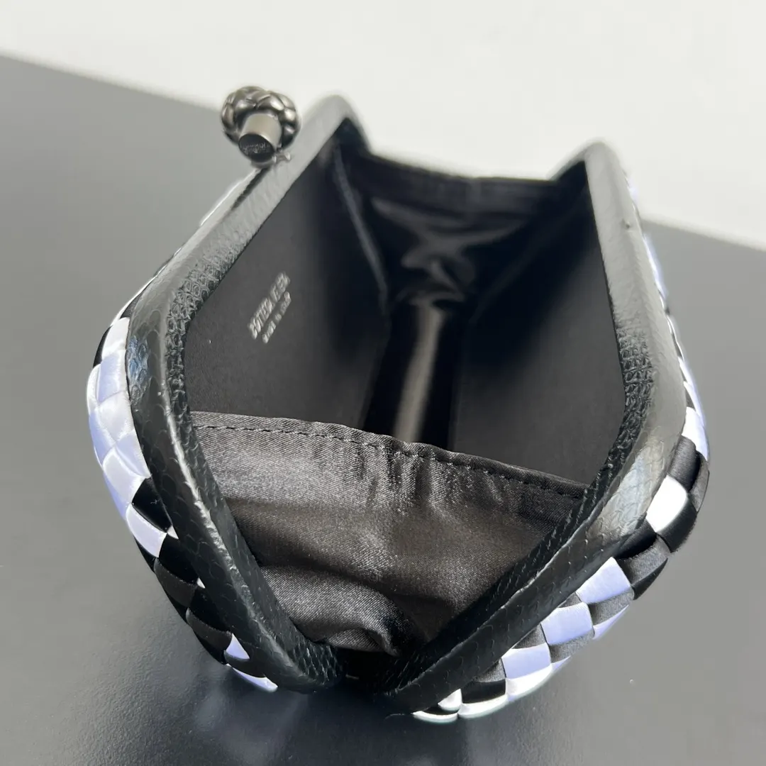 Bottega Veneta 化妆包 便携收纳款