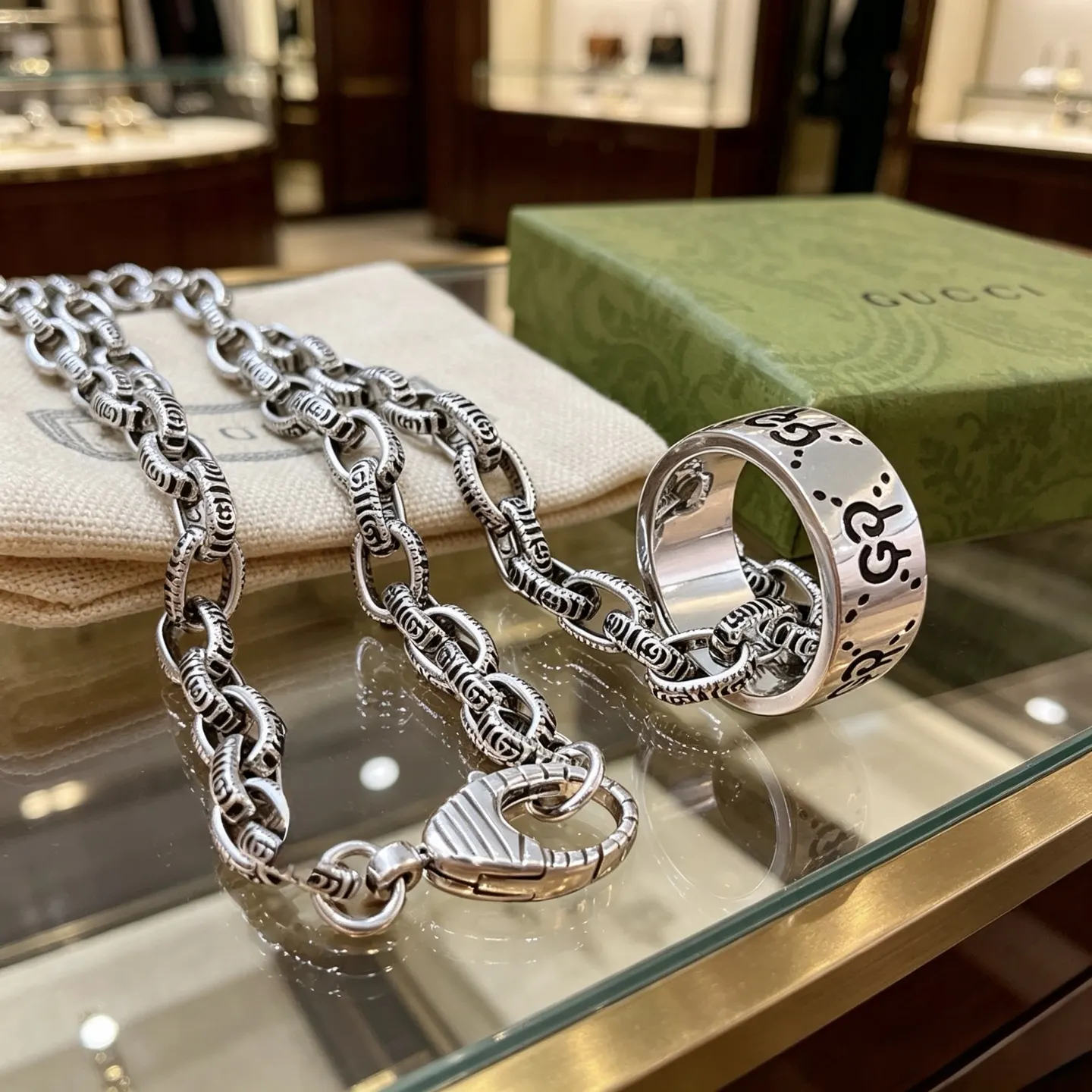 Gucci 鏈條包 單肩斜挎