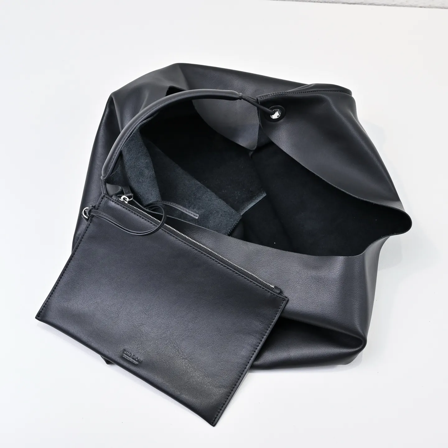 黑色 The Row bindle bag 单肩包 轻 日常单肩背款