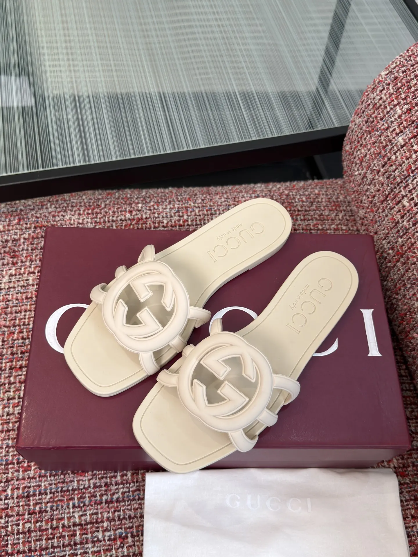 Gucci Interlocking G 米白色凉拖 休闲 运动鞋