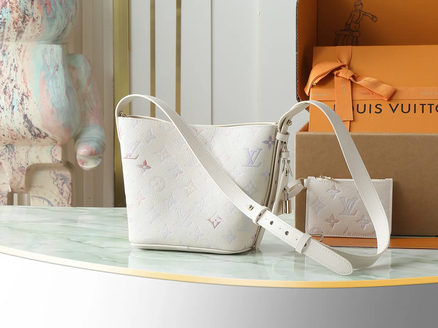White Bucket Bag Casual