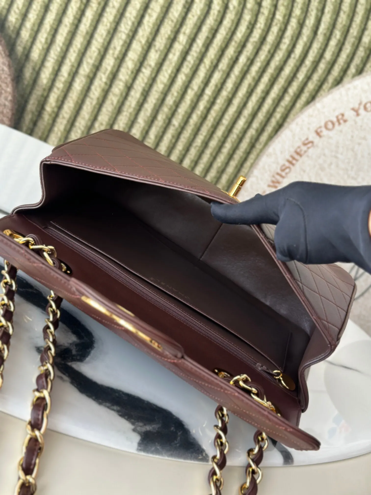 Audemars Piguet 棕色 羊皮 斜挎包 轻便斜挎款