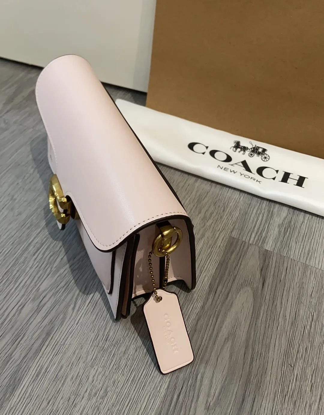 Coach 粉色 金色 牛皮 收纳包 旅行收纳款