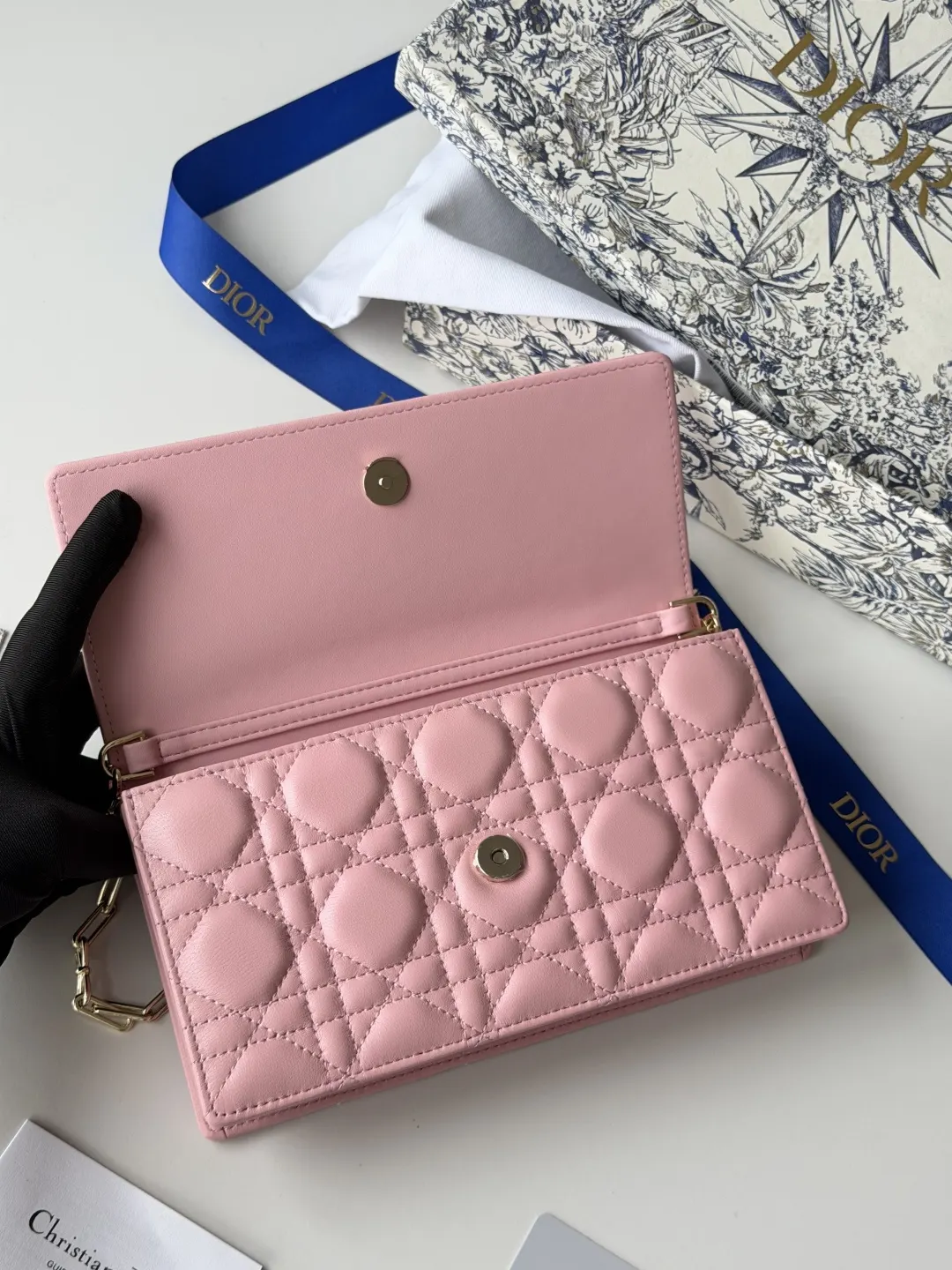 Dior 粉色羊皮链条手拿包 甜美晚宴款