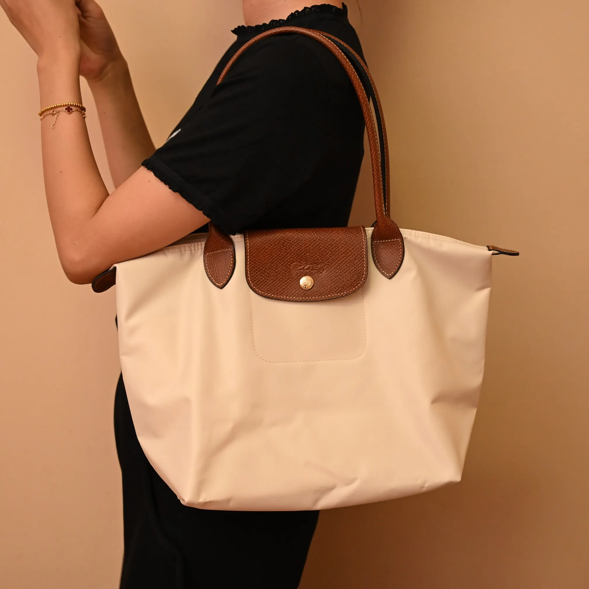 White Shoulder Bag