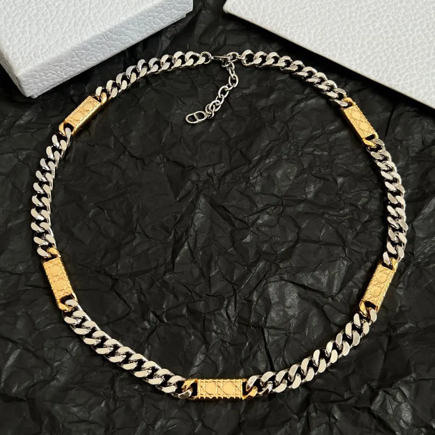 Dior 黑色/金色 项链