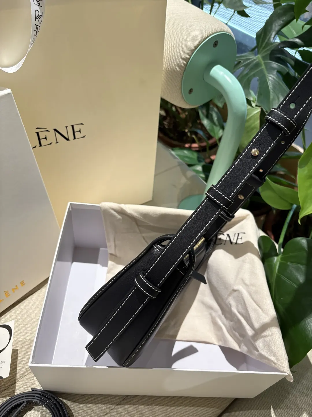 高 POLENE｜波灵恩月亮包 Nu er 斜背包 輕便斜挎款