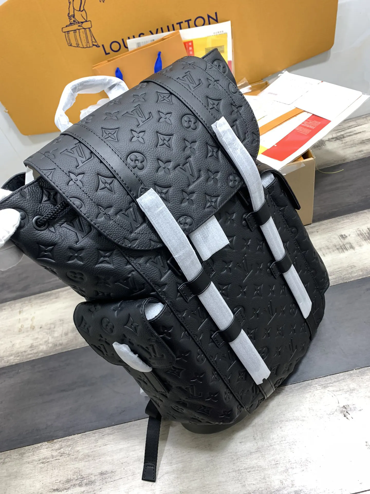 黑色 牛皮 黑色 双肩包 实用双肩款