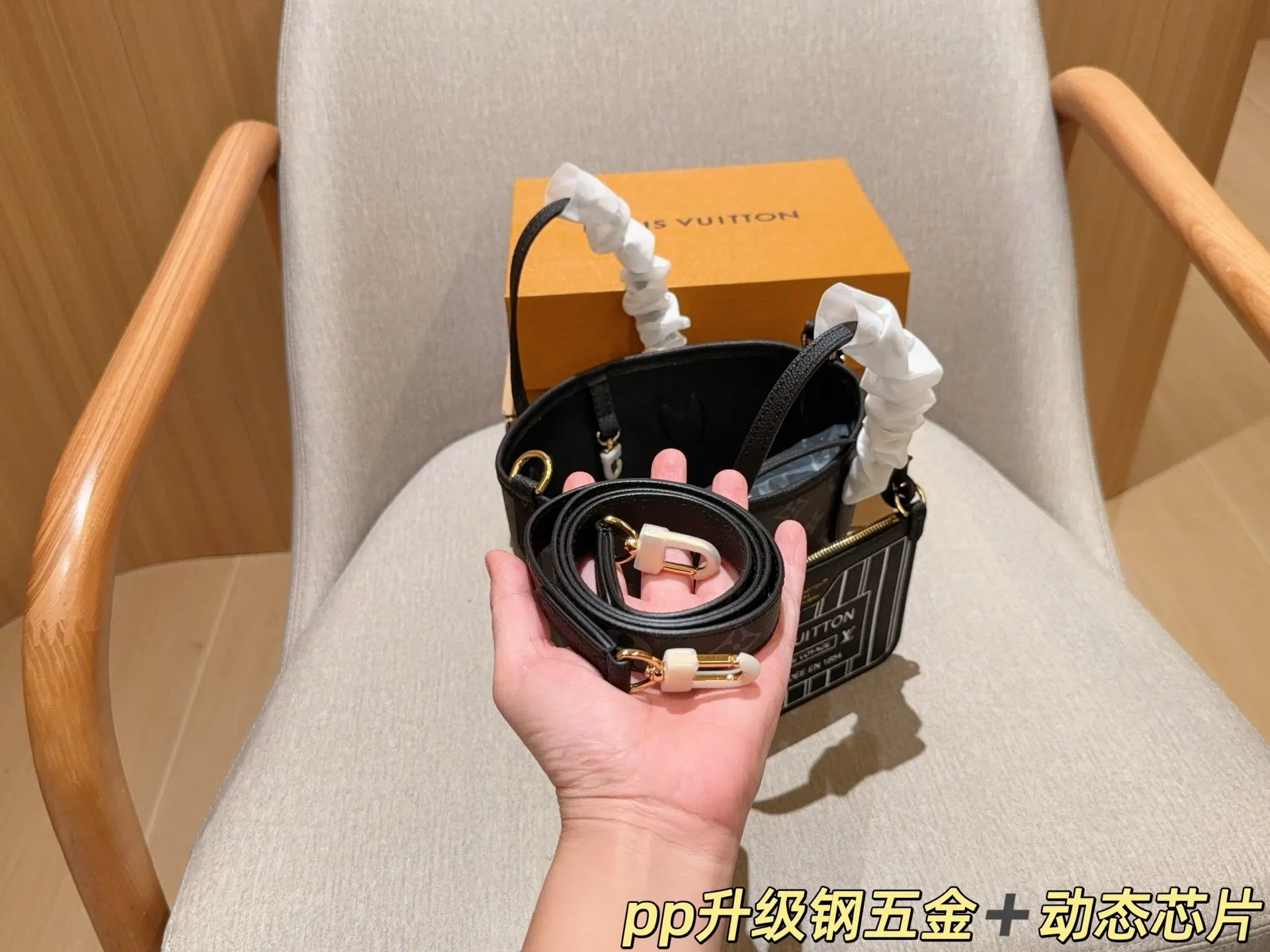 LV Neverfull 托特包 大容量托特款(數字9) LV Neverfull 托特包 大容量托特款(數字9)