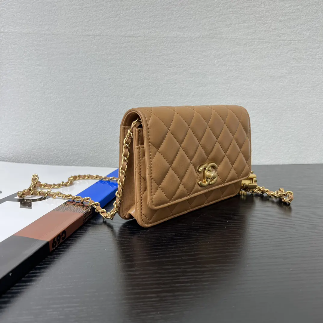 Chanel 小羊皮19 Bag鏈條包 單肩斜挎