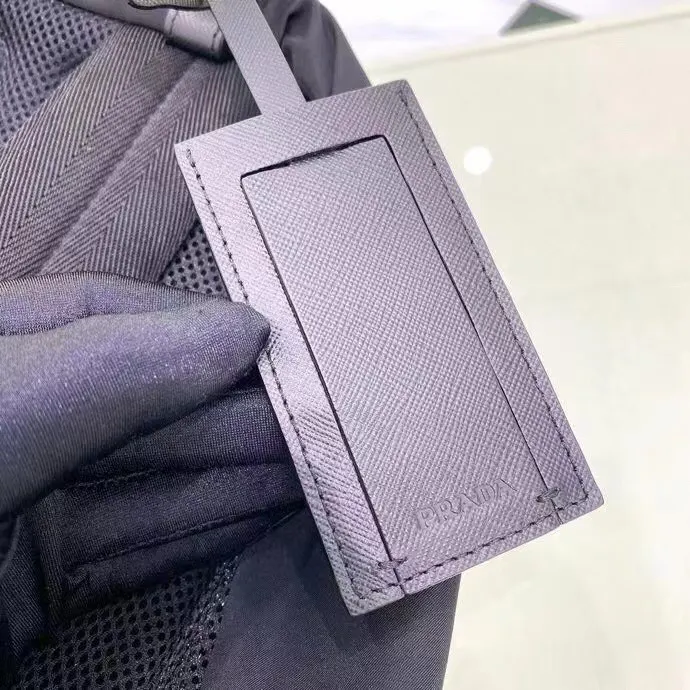 Prada 珐琅三角形微标 雙肩包 实用雙肩款(數字9) Prada 珐琅三角形微标 雙肩包 实用雙肩款(數字9)