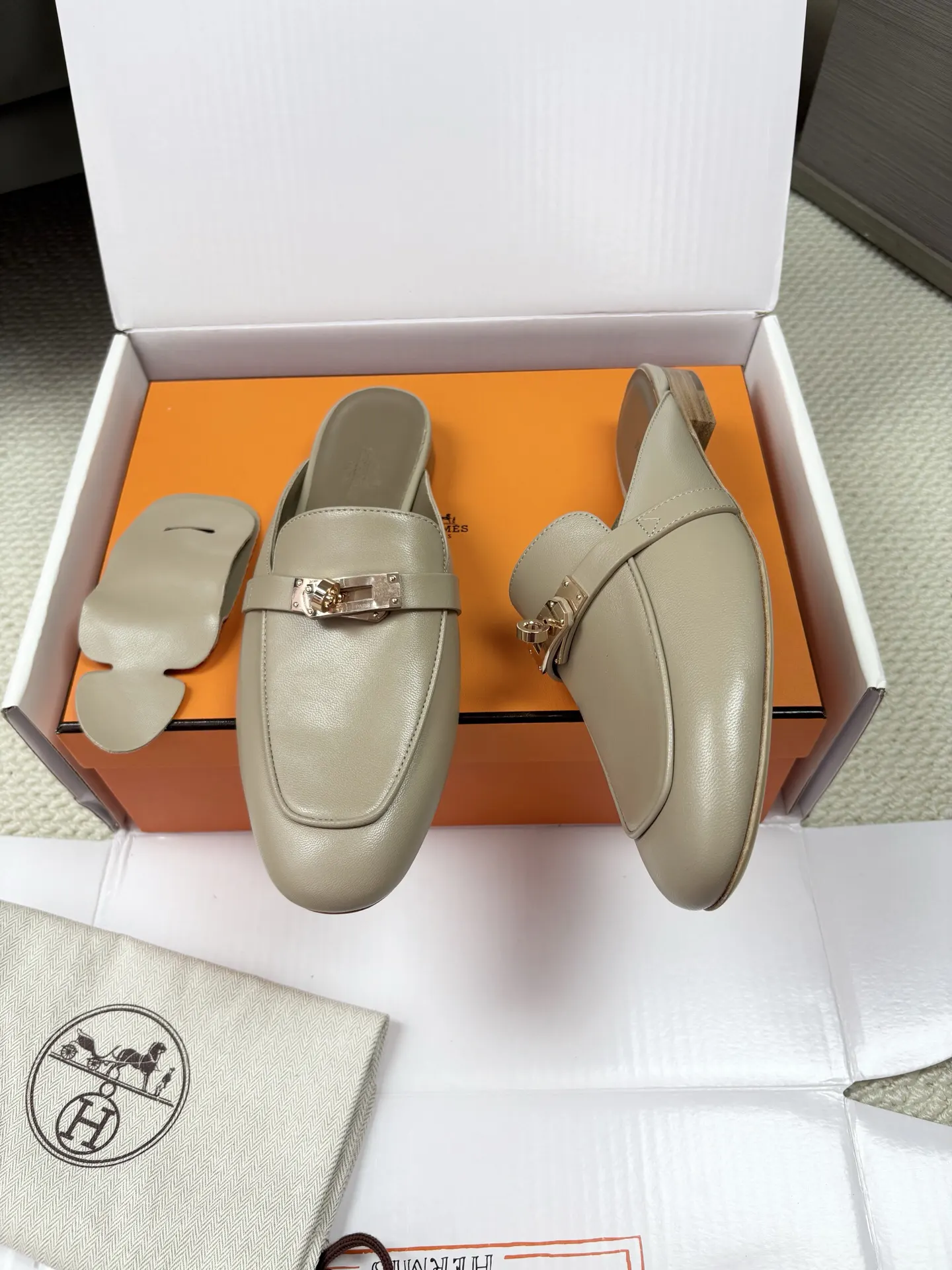 Hermès 乐福鞋