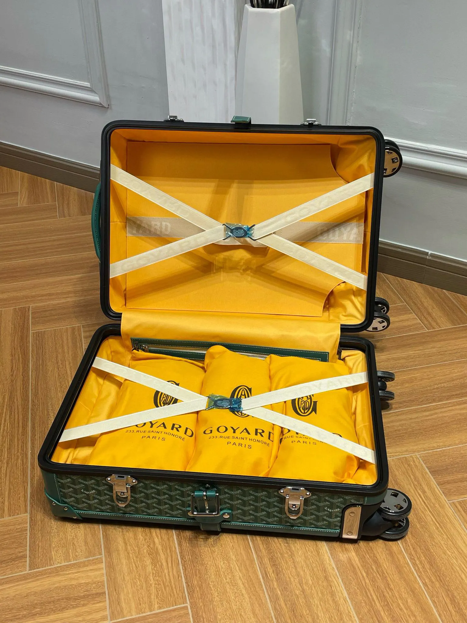 Goyard 戈雅 旅行箱 拉杆箱 行李箱 登机箱 旅行拉杆款 輕便出行款(數字9) Goyard 戈雅 旅行箱 拉杆箱 行李箱 登机箱 旅行拉杆款 輕便出行款(數字9)