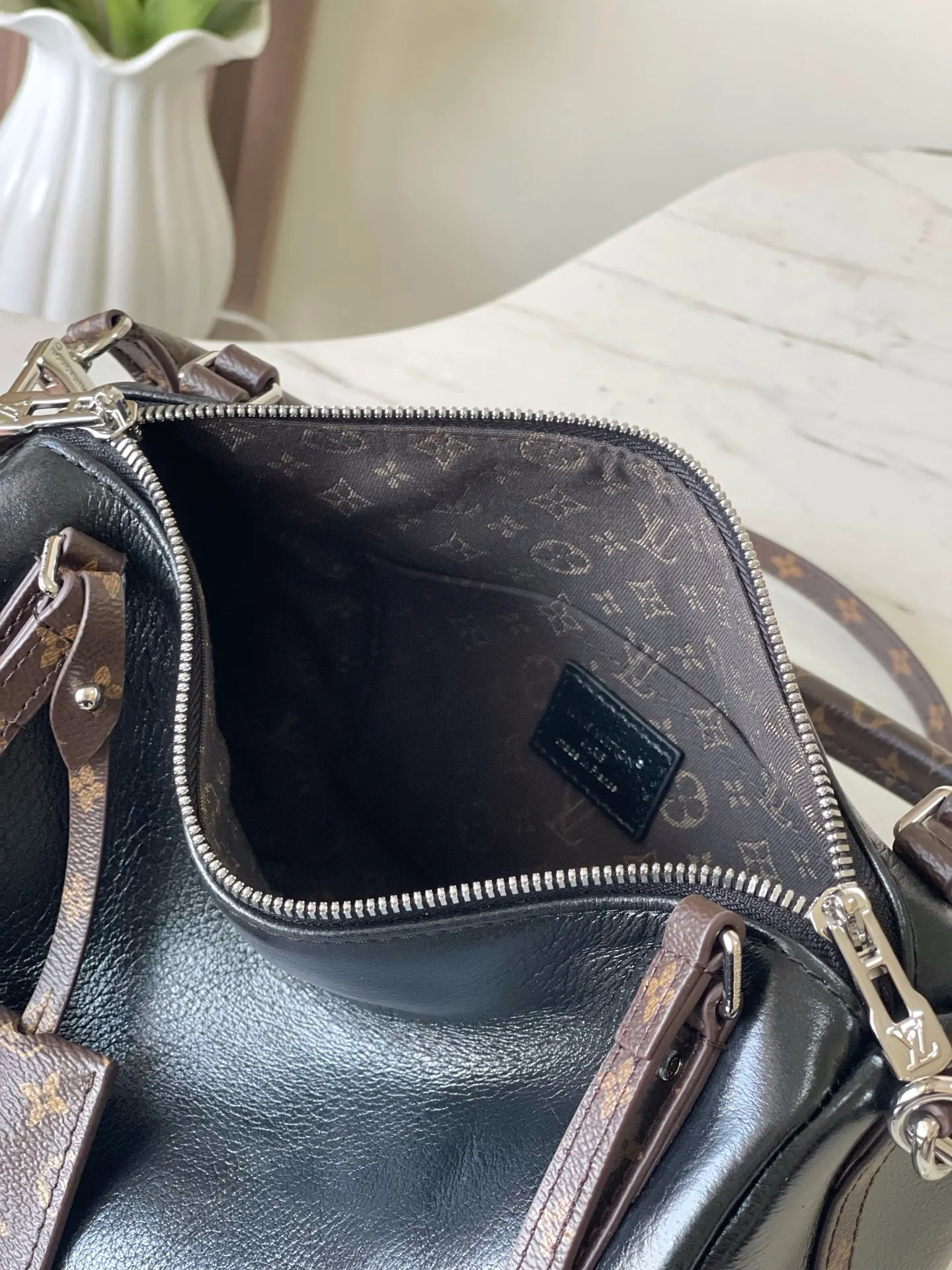Louis Vuitton Fashion Item Travel Leather Image 9 Louis Vuitton Fashion Item Travel Leather Image 9