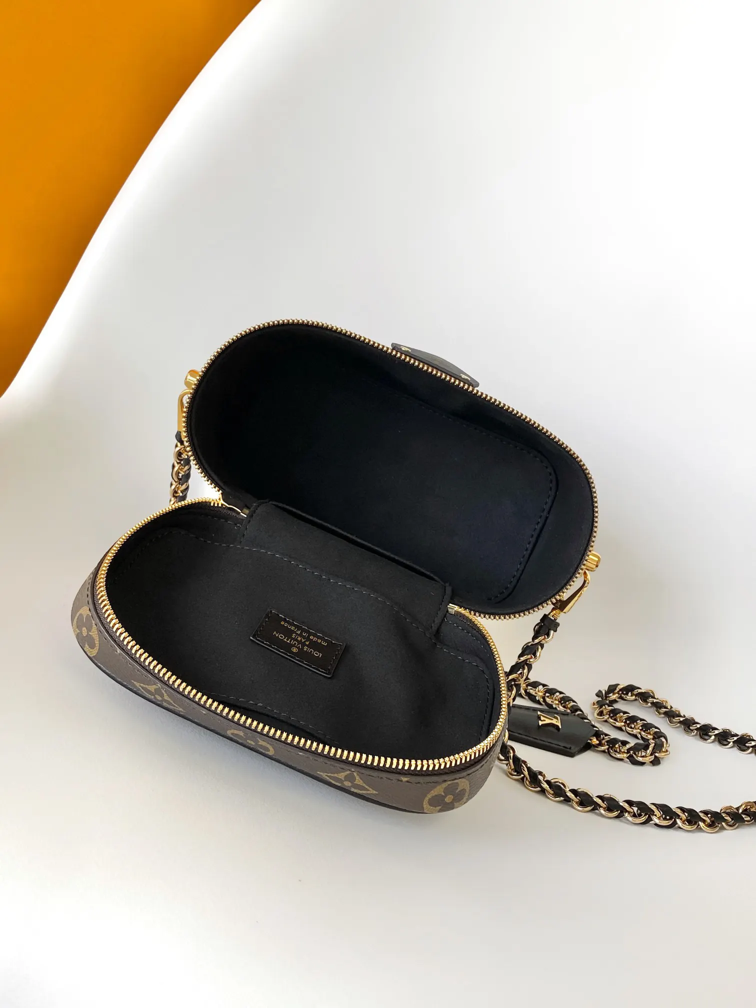 Louis Vuitton Chain Bag Canvas Image 9 Louis Vuitton Chain Bag Canvas Image 9
