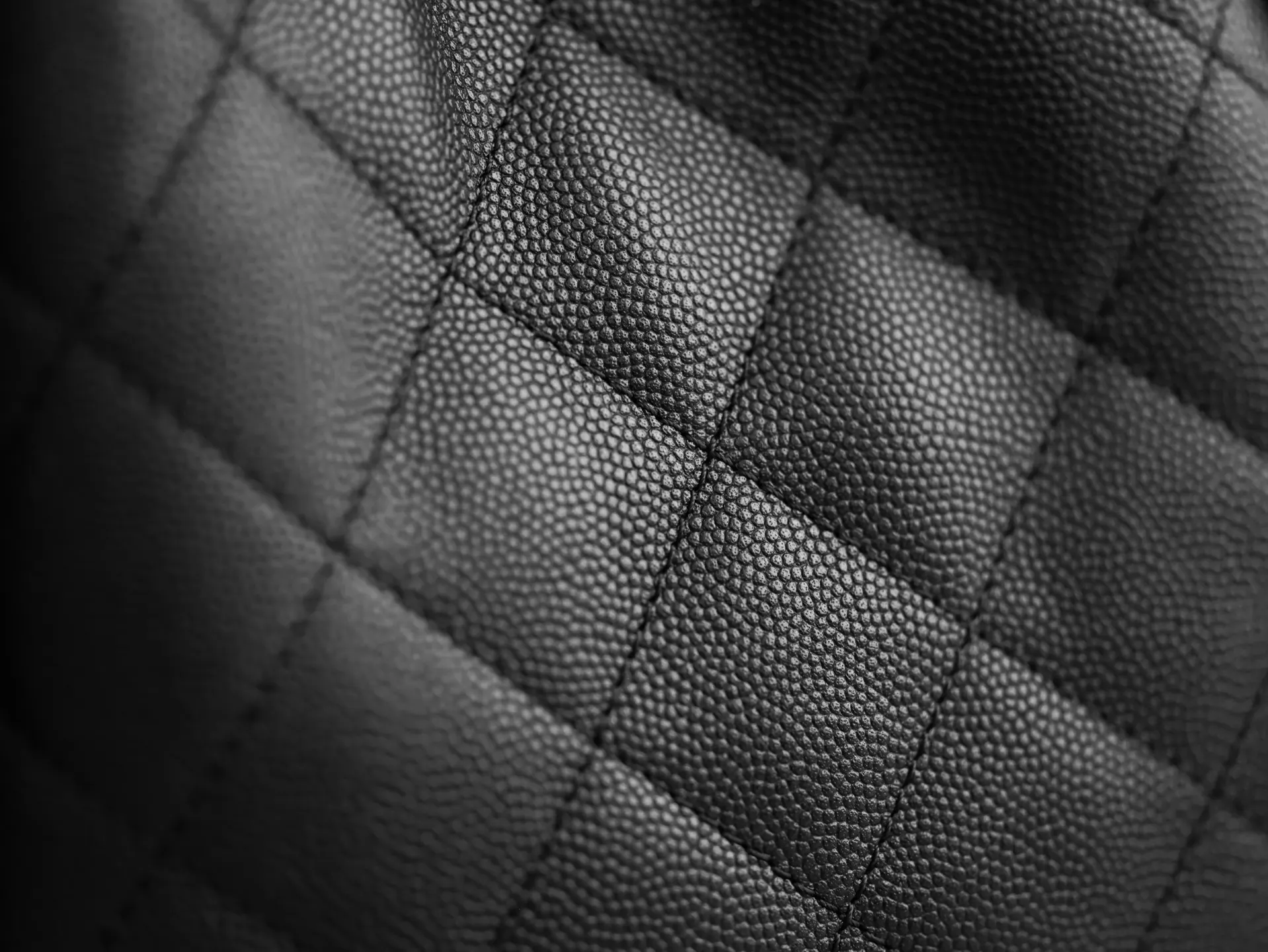 CHANEL 小牛皮 球纹銀扣 包身采用颗粒压花小牛皮 不仅質感高級 手提包 通勤手提款(數字9) CHANEL 小牛皮 球纹銀扣 包身采用颗粒压花小牛皮 不仅質感高級 手提包 通勤手提款(數字9)