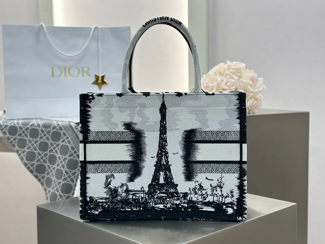 白色 白色巴黎铁塔中号 巴黎铁塔 图案细腻的刺繡復古精致 托特包 大容量托特款