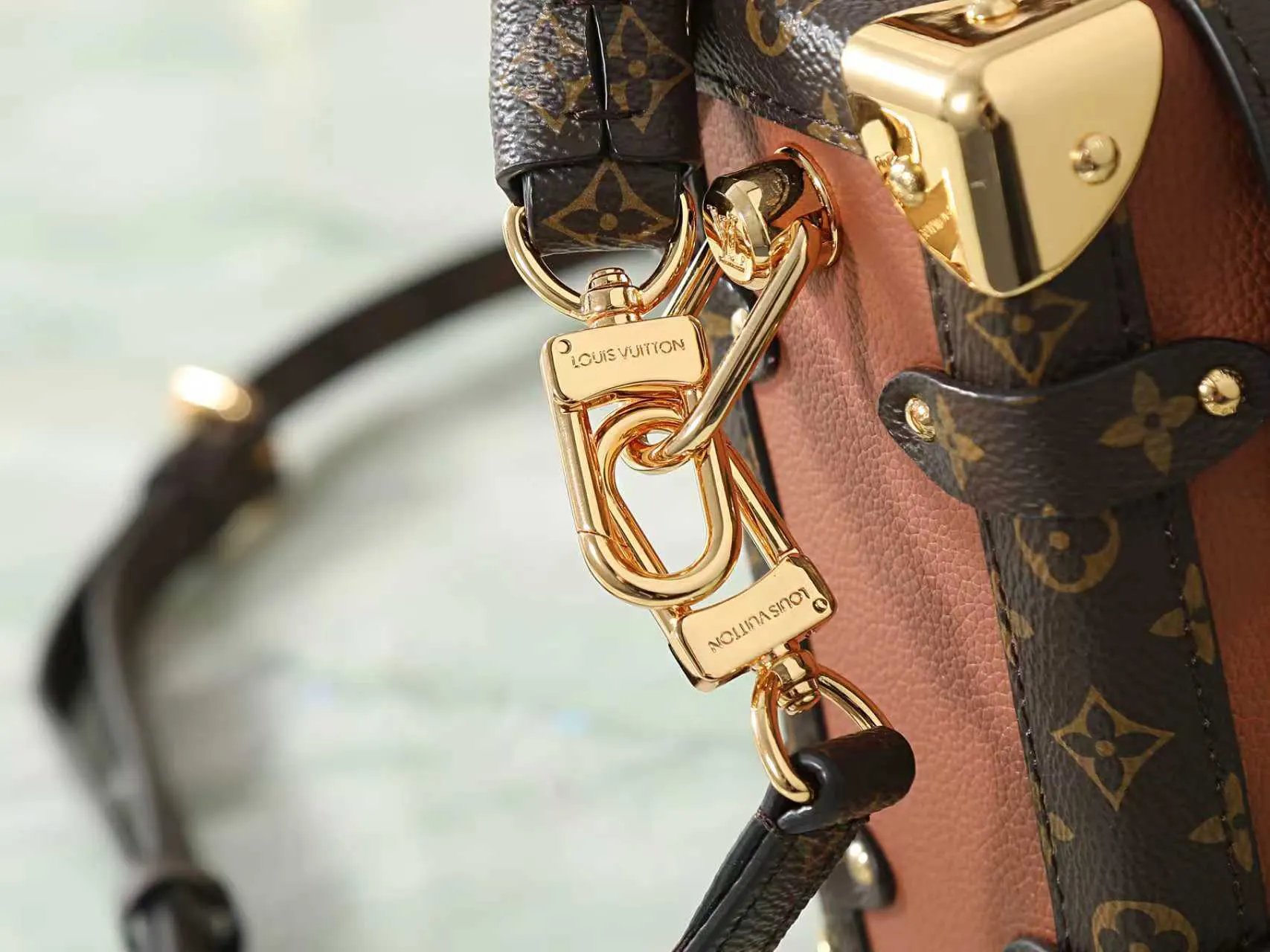 LV gold, handbag Image 7 LV gold, handbag Image 7