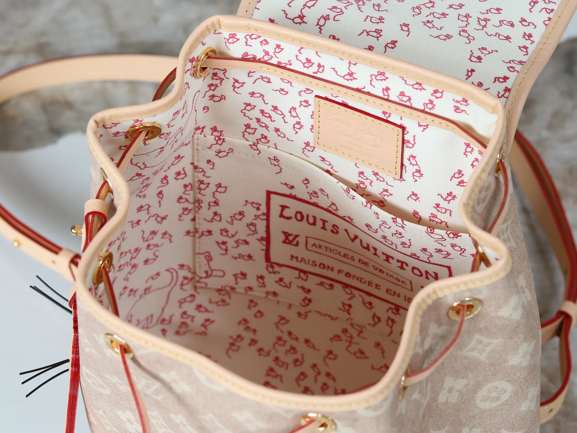LV backpack Image 8 LV backpack Image 8