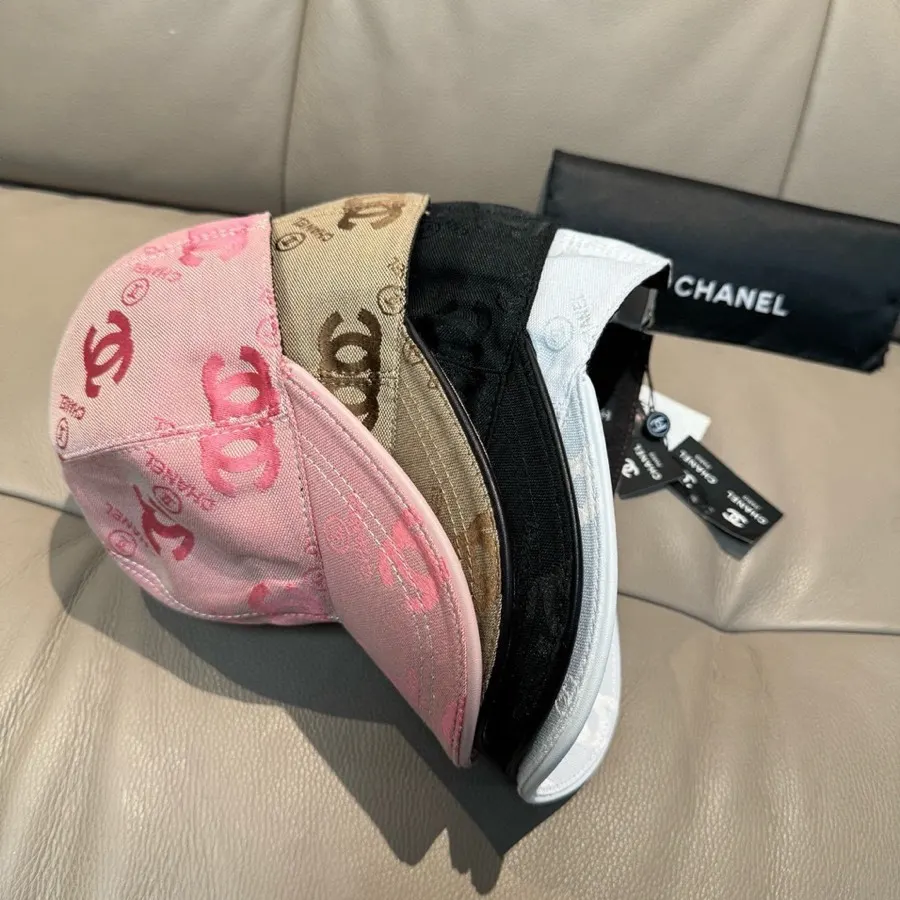 Chanel Logo帽子(數字9) Chanel Logo帽子(數字9)